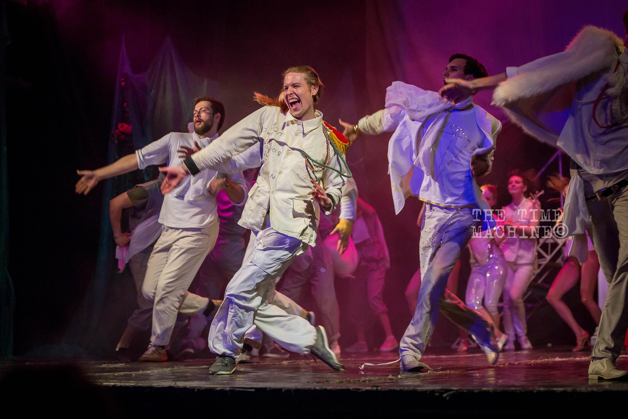 ТЕАТР. Фотограф для маркетплейсов Михаил Бове