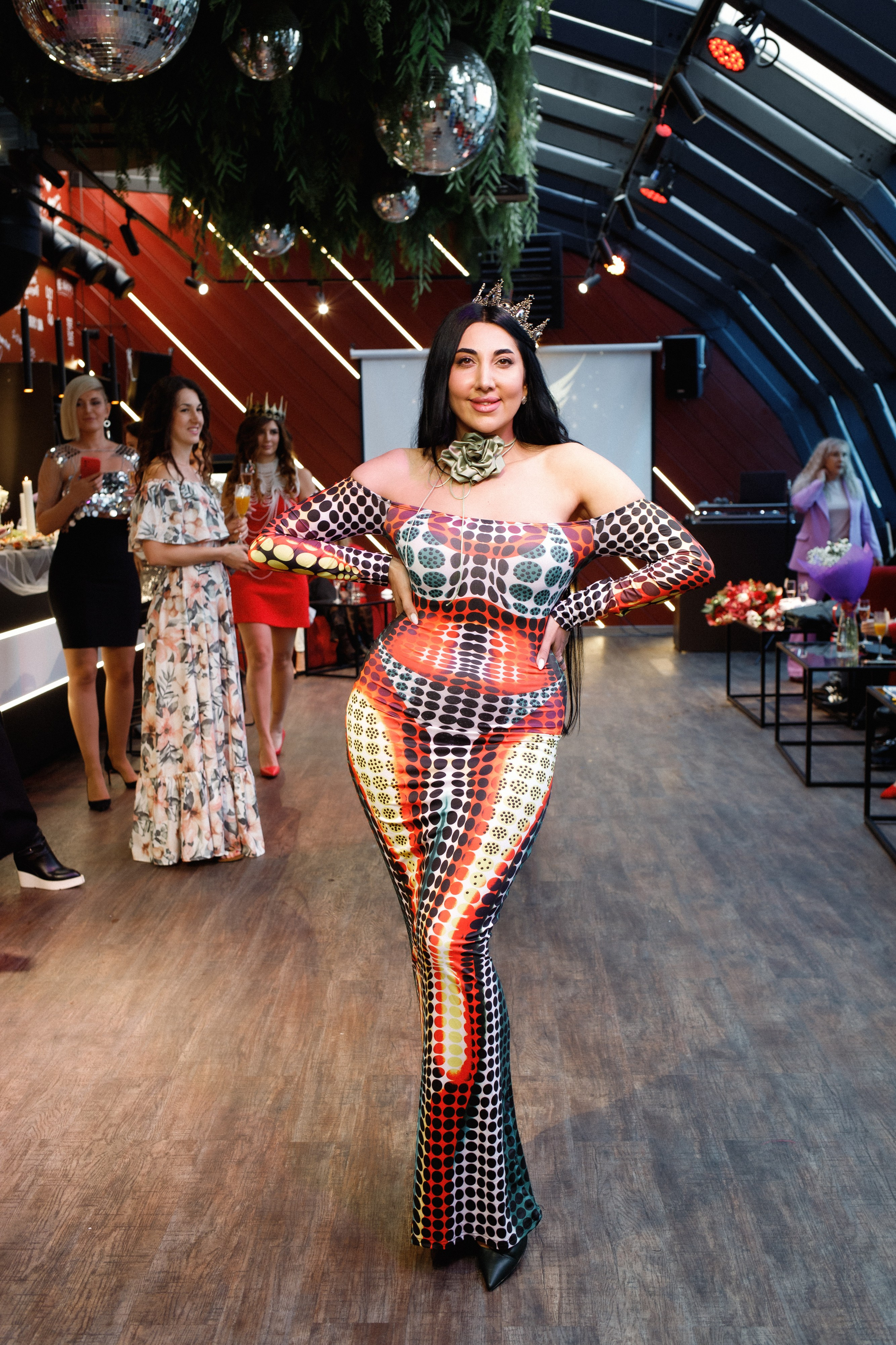 QUEEN KHV [12 ЛЕТ]. СВОИ. ФОТООТЧЕТЫ-СОБЫТИЯ-МЕСТА