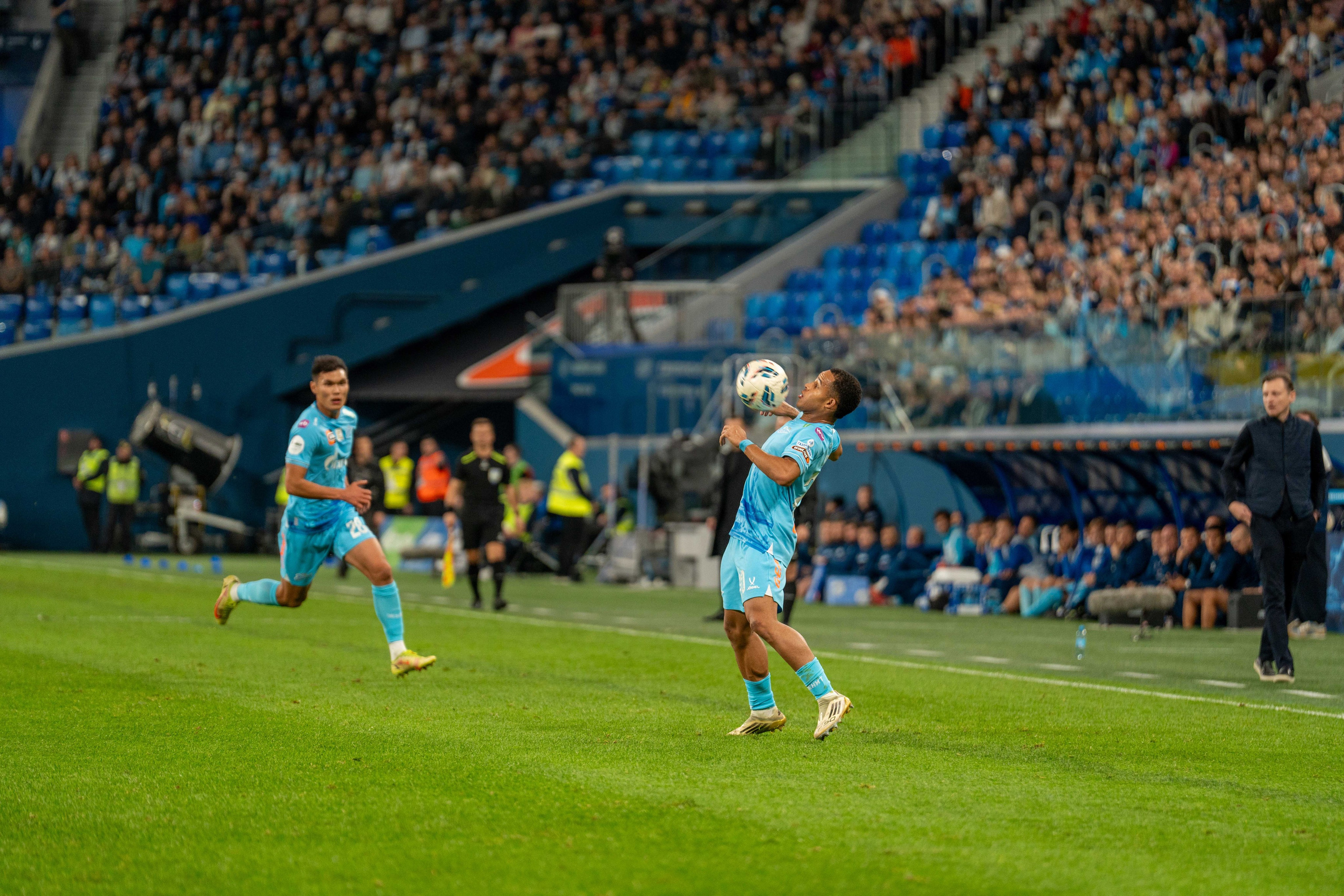 Зенит — Локомотив: фотогалерея 14-го тура РПЛ на Газпром Арене | Антон Гауф. Спортивный фотограф в Санкт-Петербурге | Антон Гауф