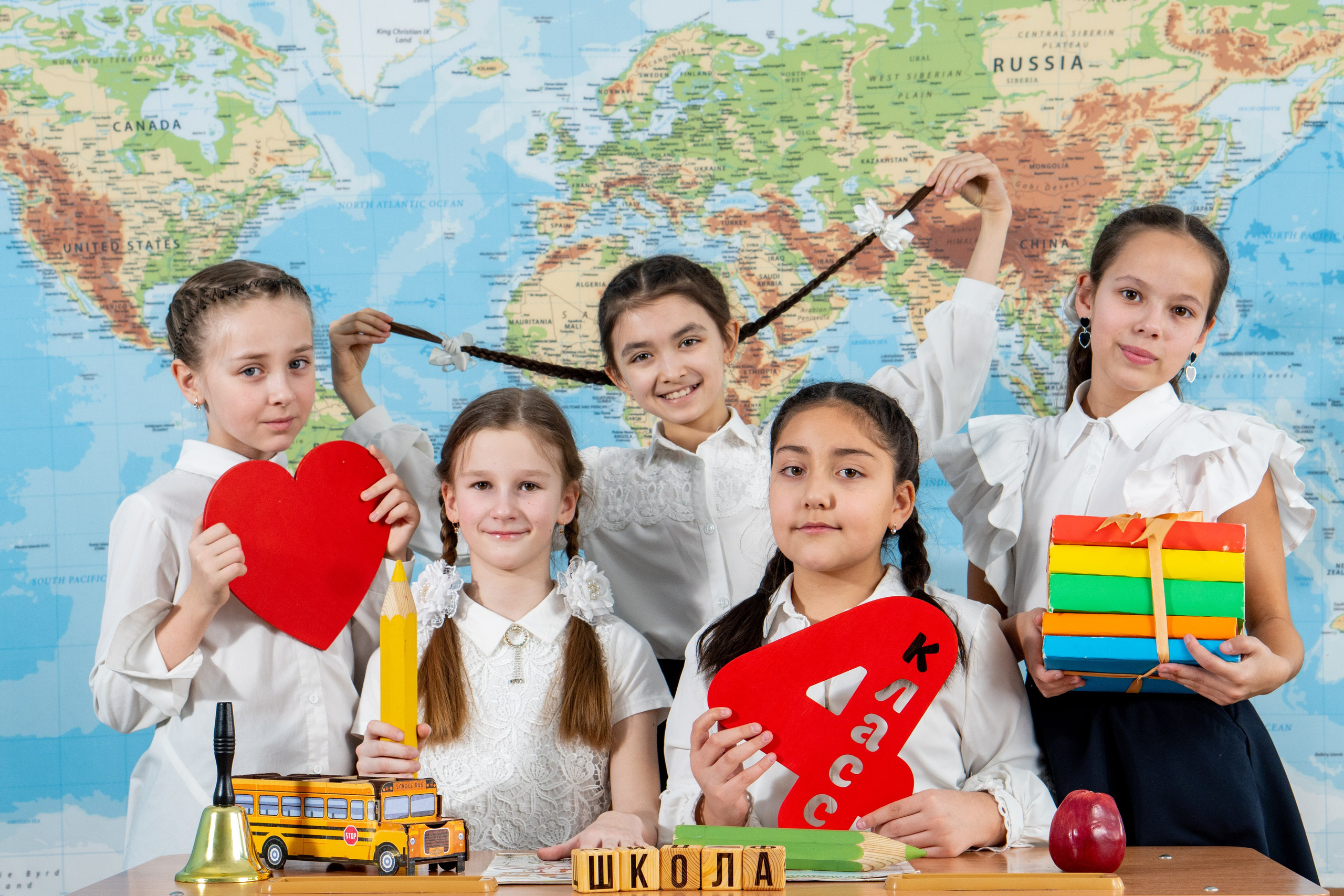 Начальная школа. Выпускные альбомы для детских садов и школ в Симферополе и Крыму — фотограф Ирина Найкина