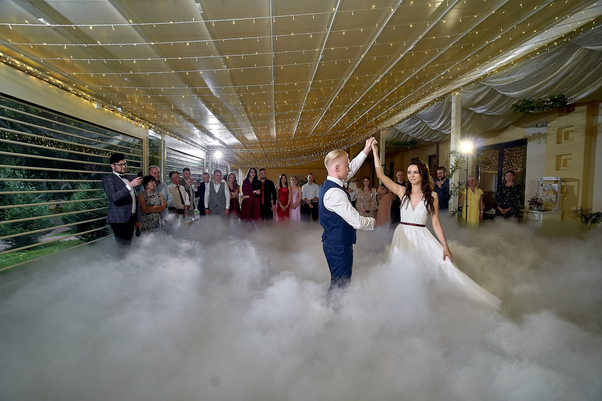 Первый танец молодых на банкете. ресторан Аркобалено.Свадебный фотограф на свадьбу в Москве Сергей Гаварос. gavaros.ru