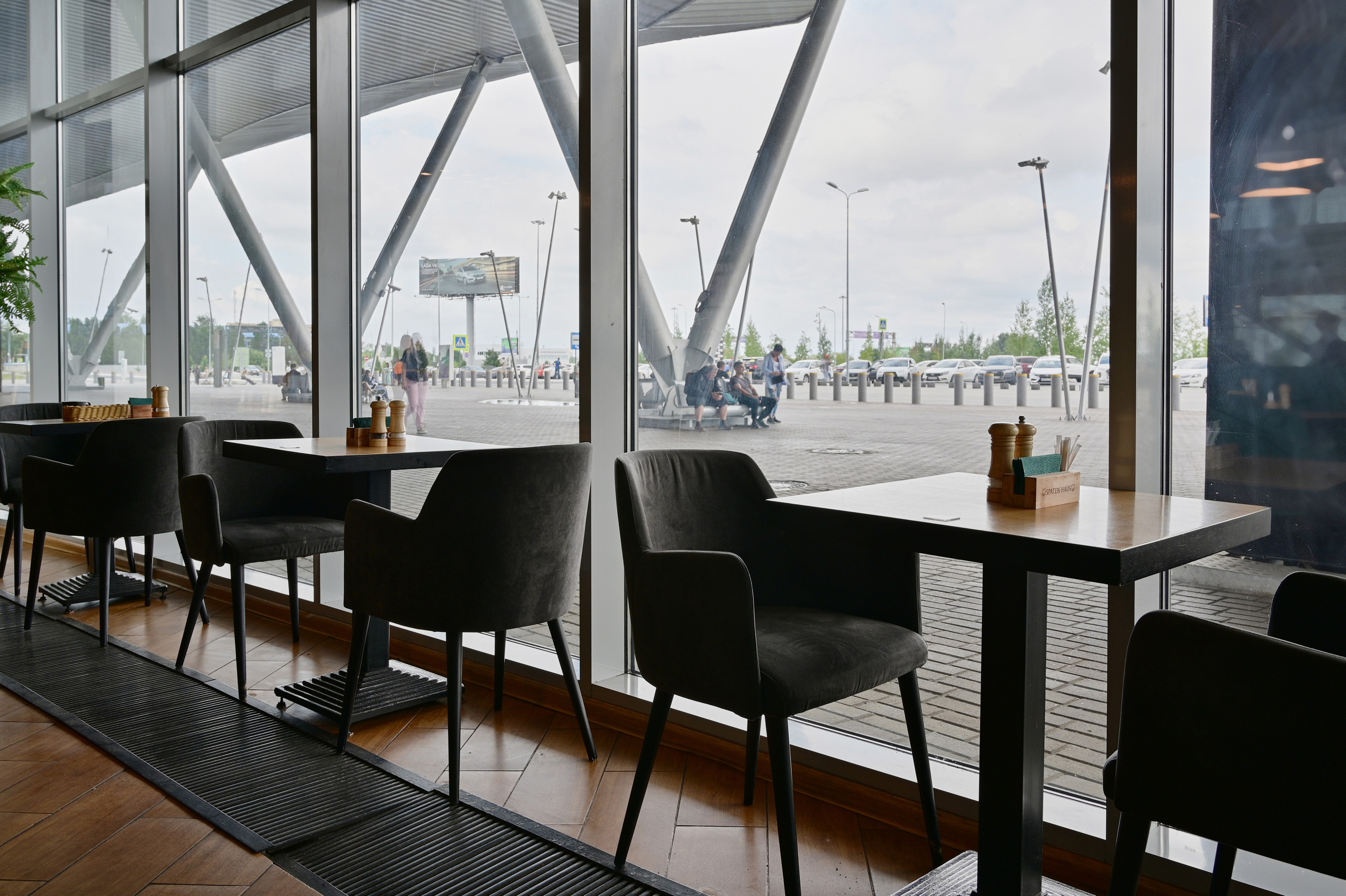 Интерьерная фотосъемка коммерческой недвижимости в Самаре. Фотограф в Самаре Евгения Кутоманова. Индивидуальные, имиджевые и свадебные фотосессии