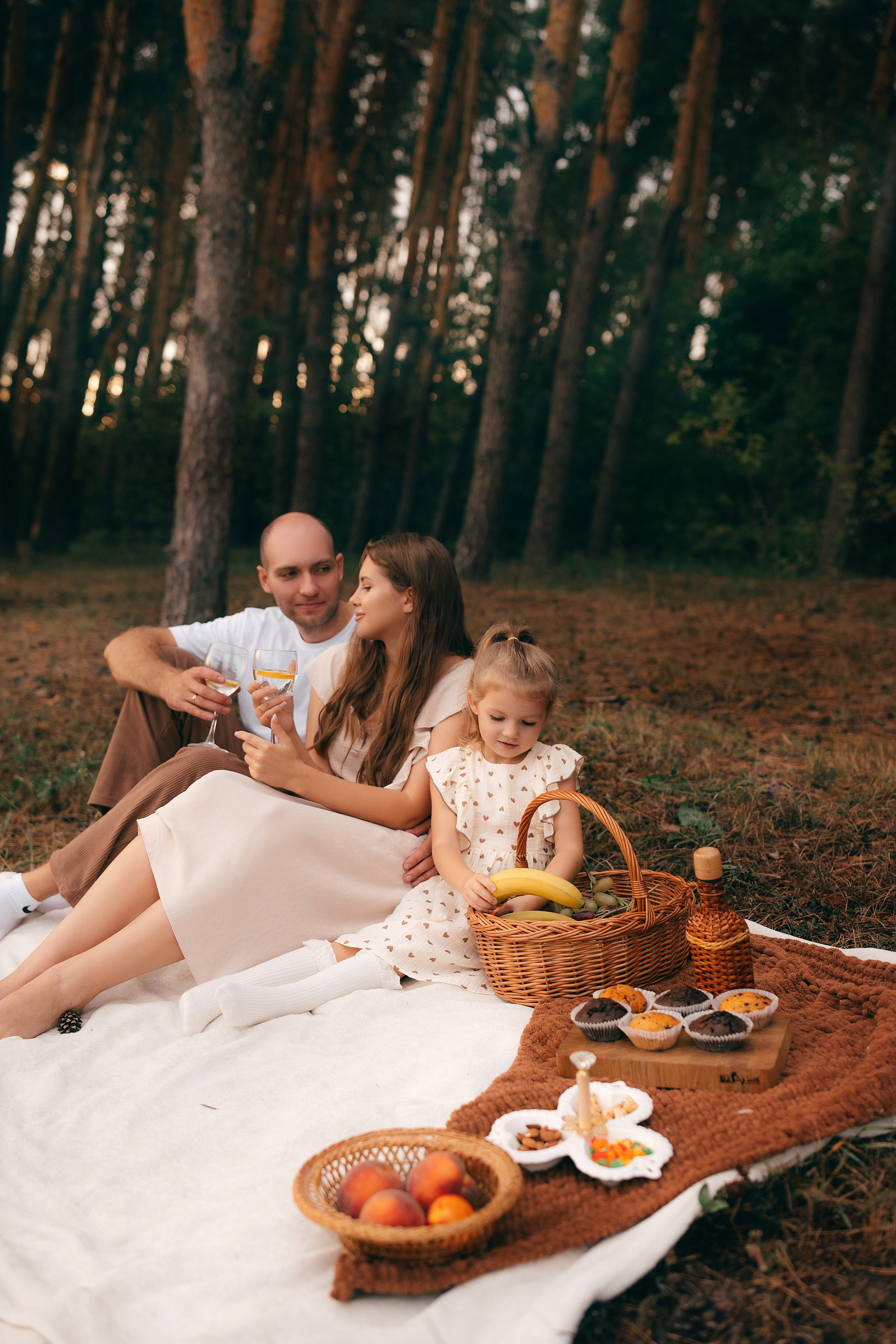 Семейная история в лесу. Фотограф Юлия Стрыгина