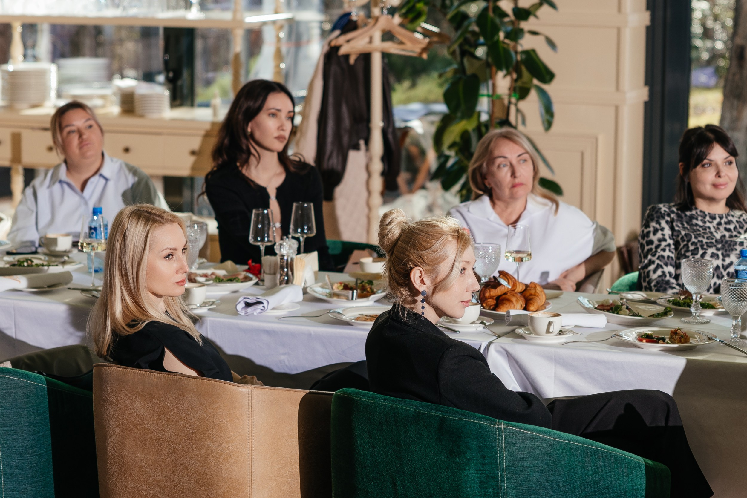 «Завтрак с Дорогим». Разговор об искусстве с Мариной Тевзадзе. Репортажный и свадебный фотограф в Краснодаре Владислав Рыжов