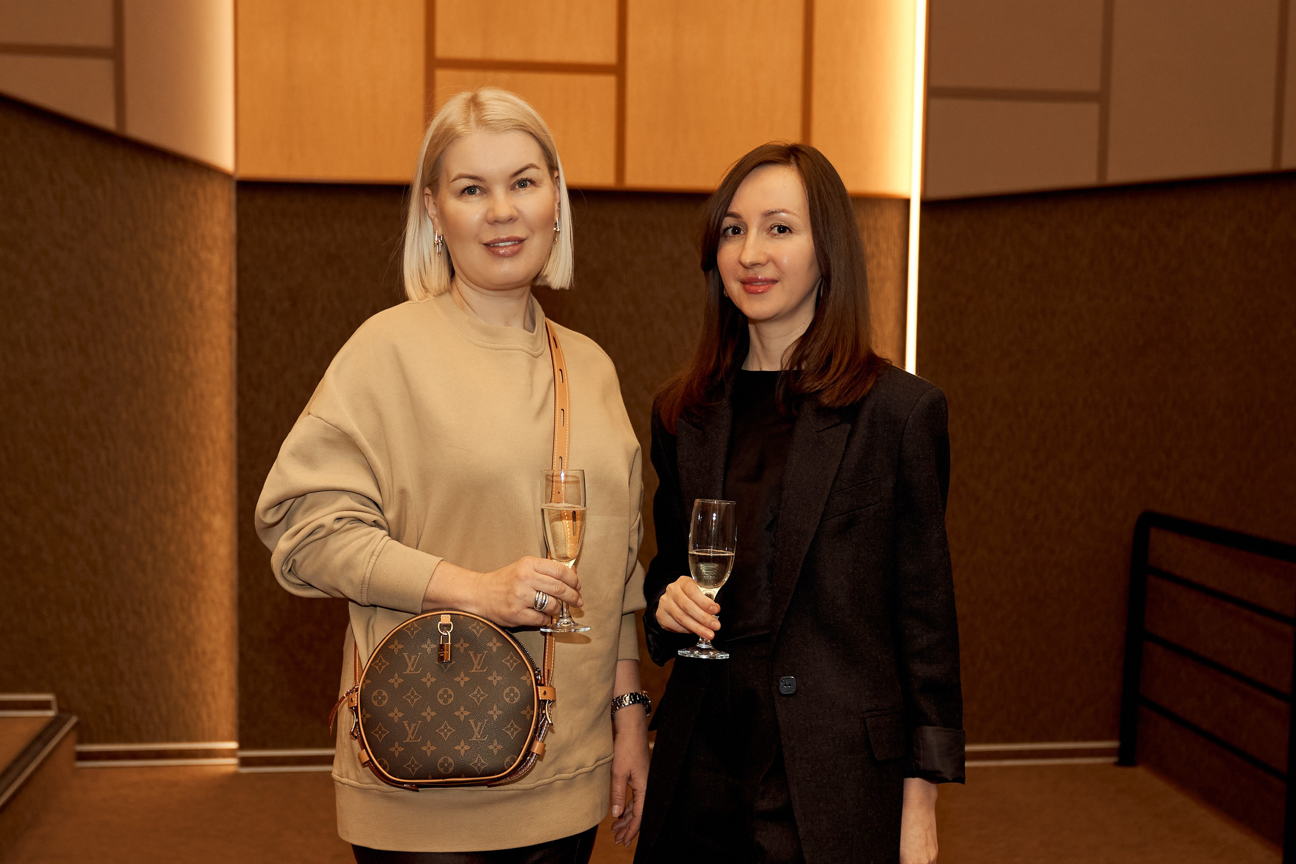 • Горизонт LED. Репортаж. Фотограф, индивидуальные женские, мужские фотосессии в Ростове-на-Дону