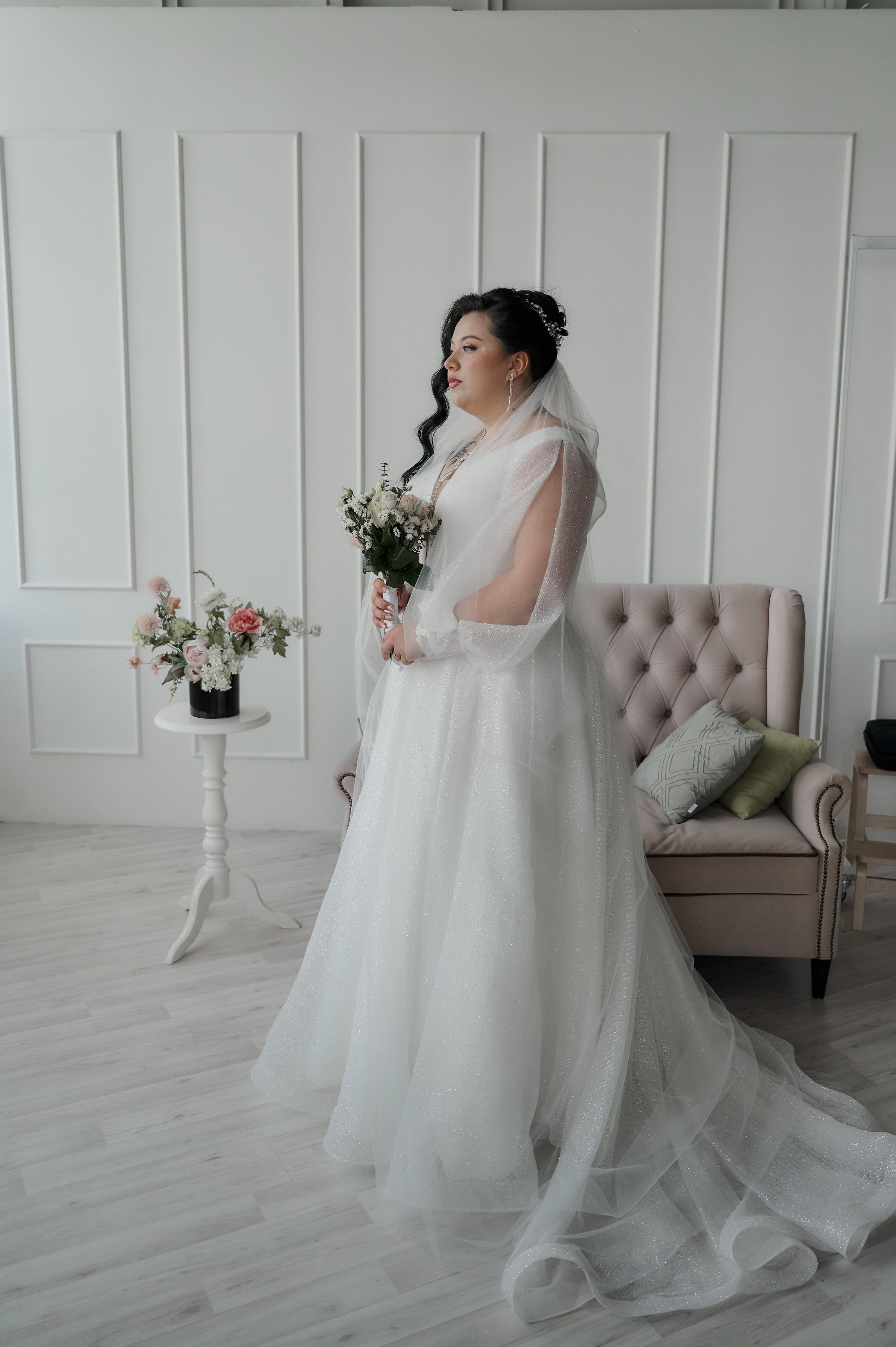 Свадебная фотосессия в студии. Свадебный фотограф в Туле Никита Беляев