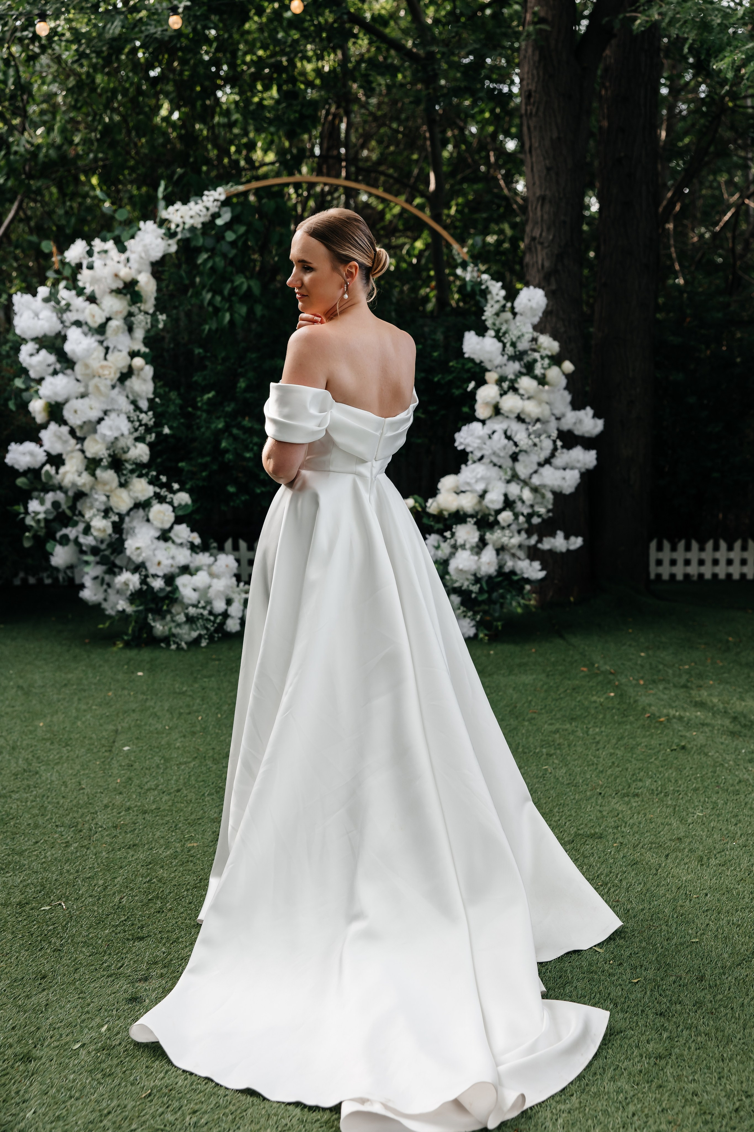 Анонс свадьбы Юлии и Игоря. Городская лавстори в Севастополе. Свадебный фотограф в Крыму и Севастополе Ольга Баскакова