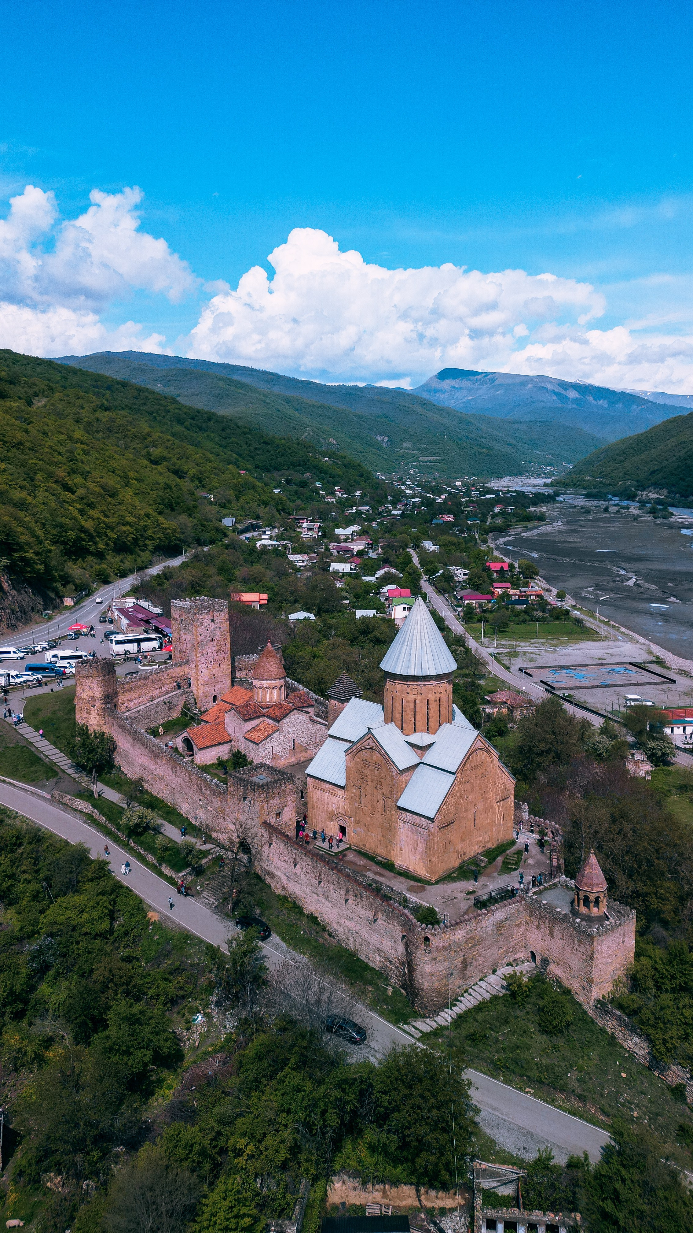 Грузия 2023. Человек с фотокамерой