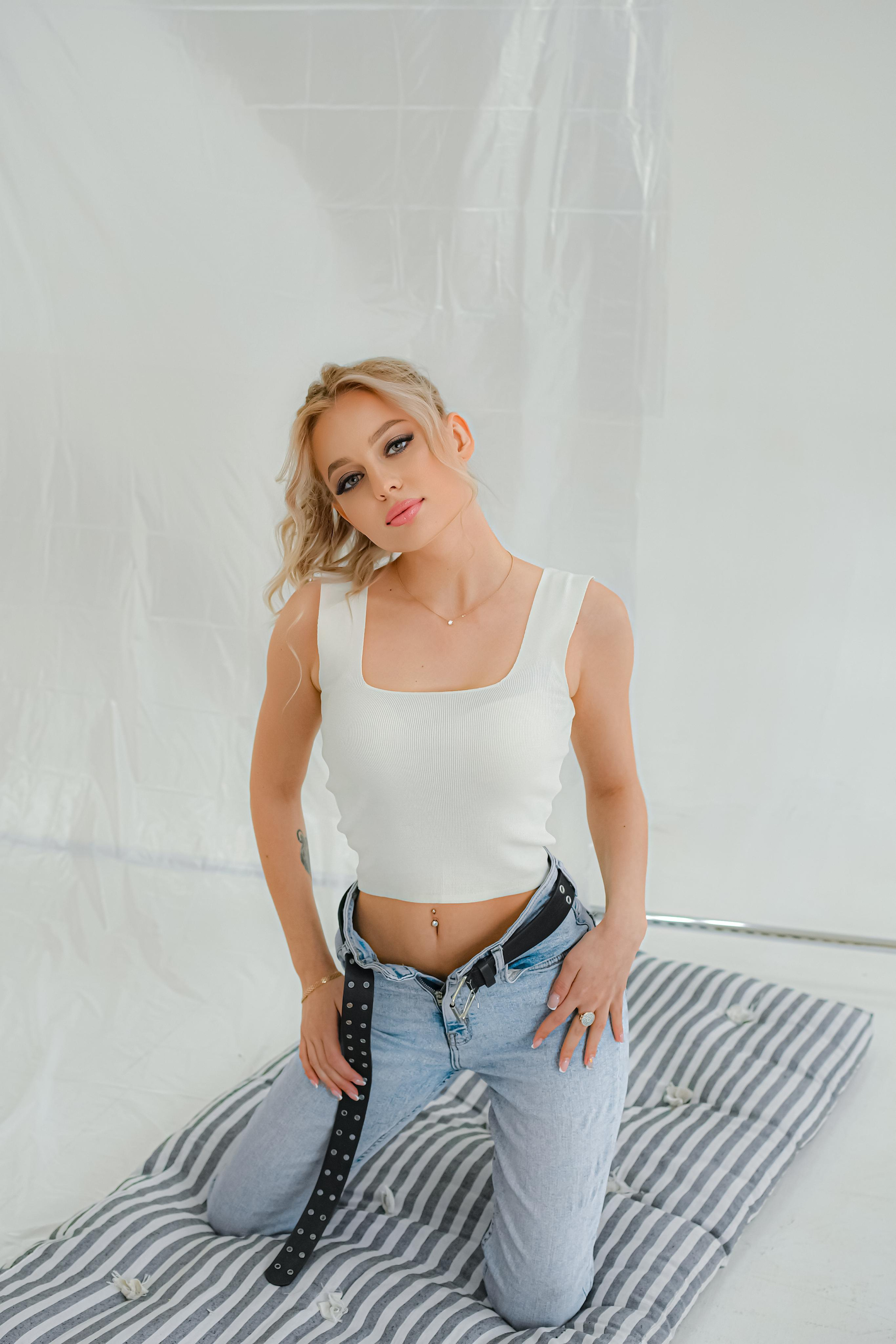 Y A N A. Photokarish