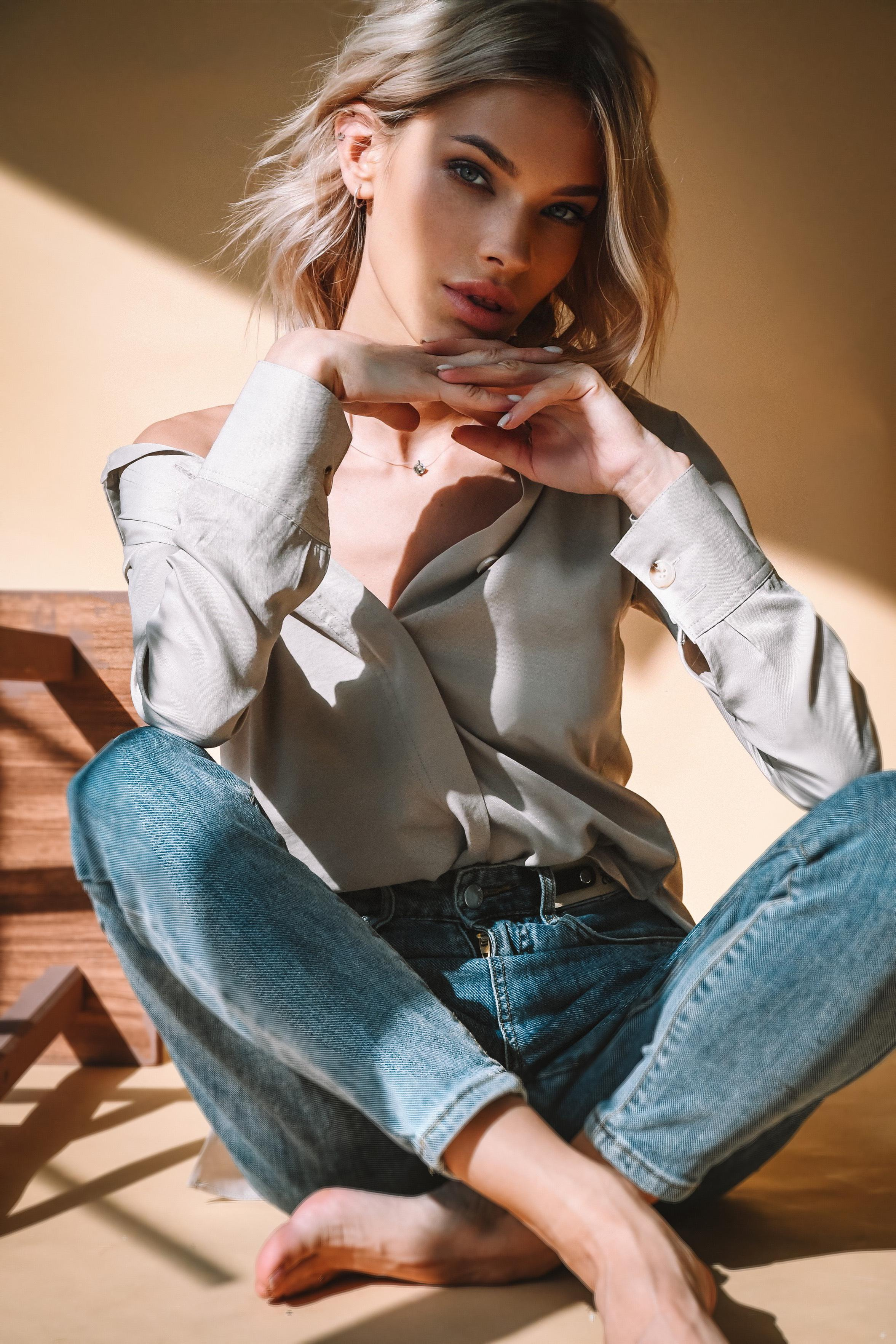 Ю Л И Я. Photokarish