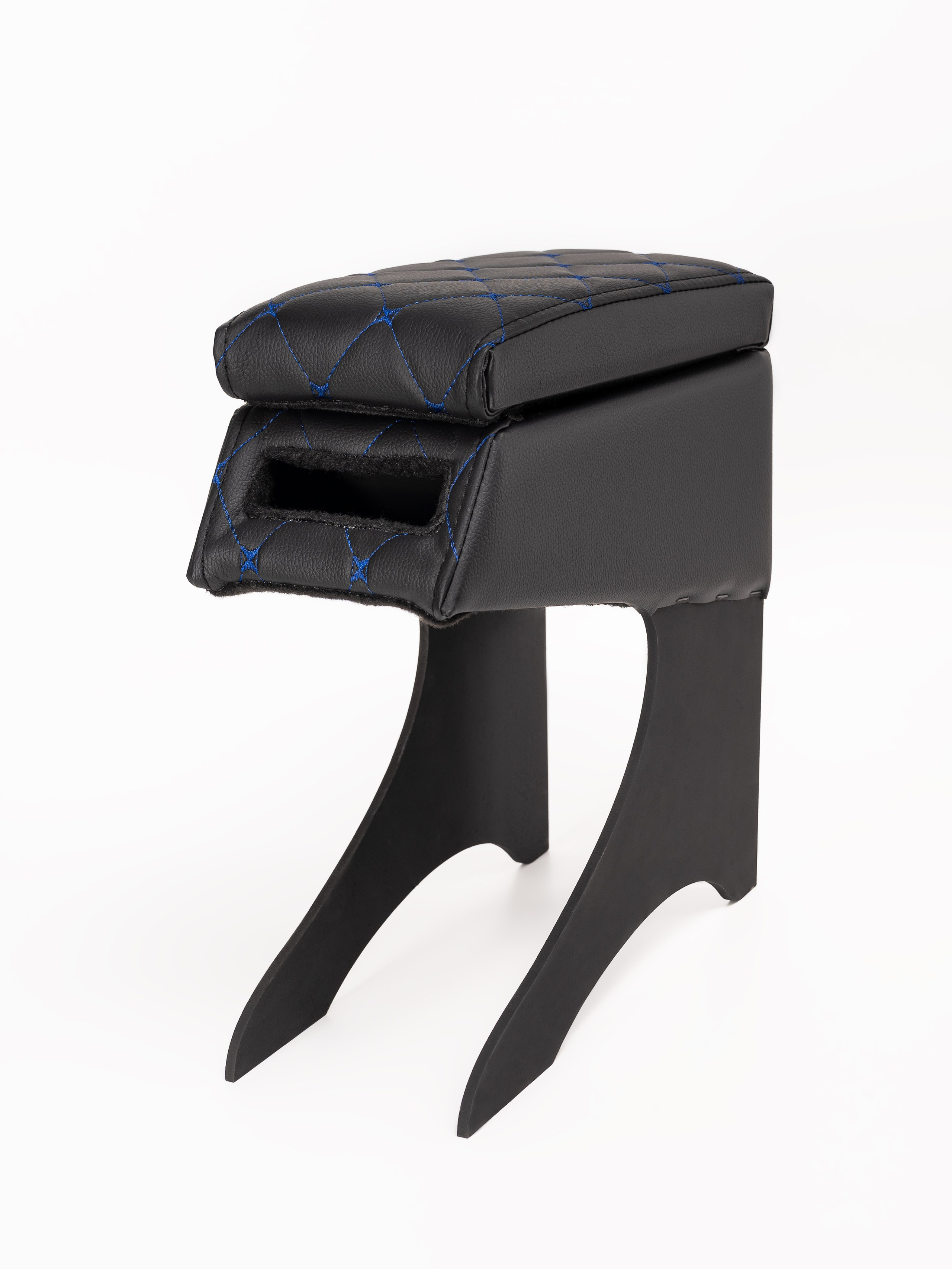 Автоподлокотники предметка стёганые серия 3. Предметный фотограф, фото для маркетплейсов Пятигорск, КМВ