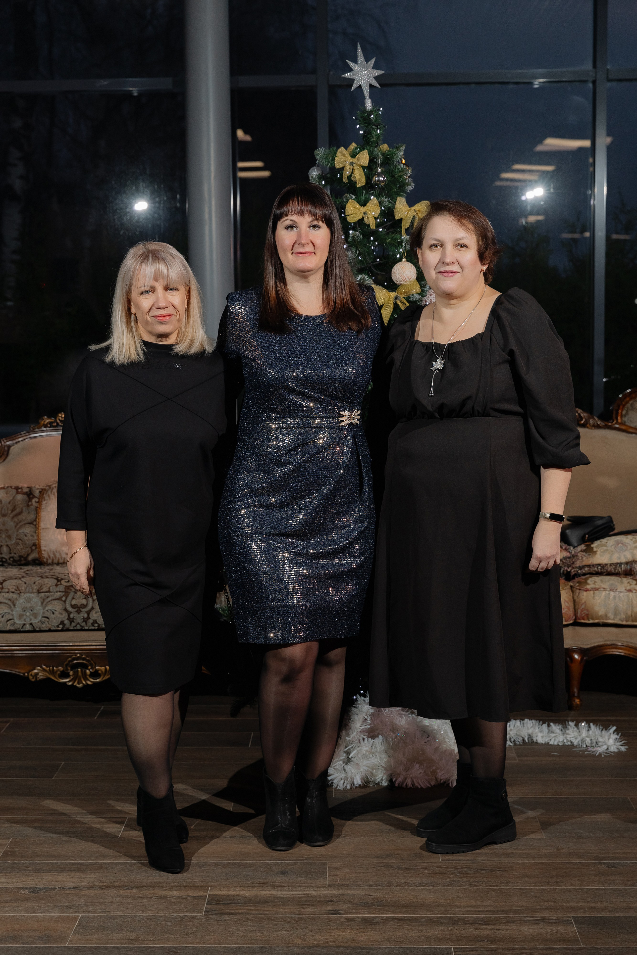 Корпоративная новогодняя фотосъемка для BELARUSBANK в Ресторане «Урарту». Свадебный фотограф в Минске/Беларуси Сергей Спиридонов