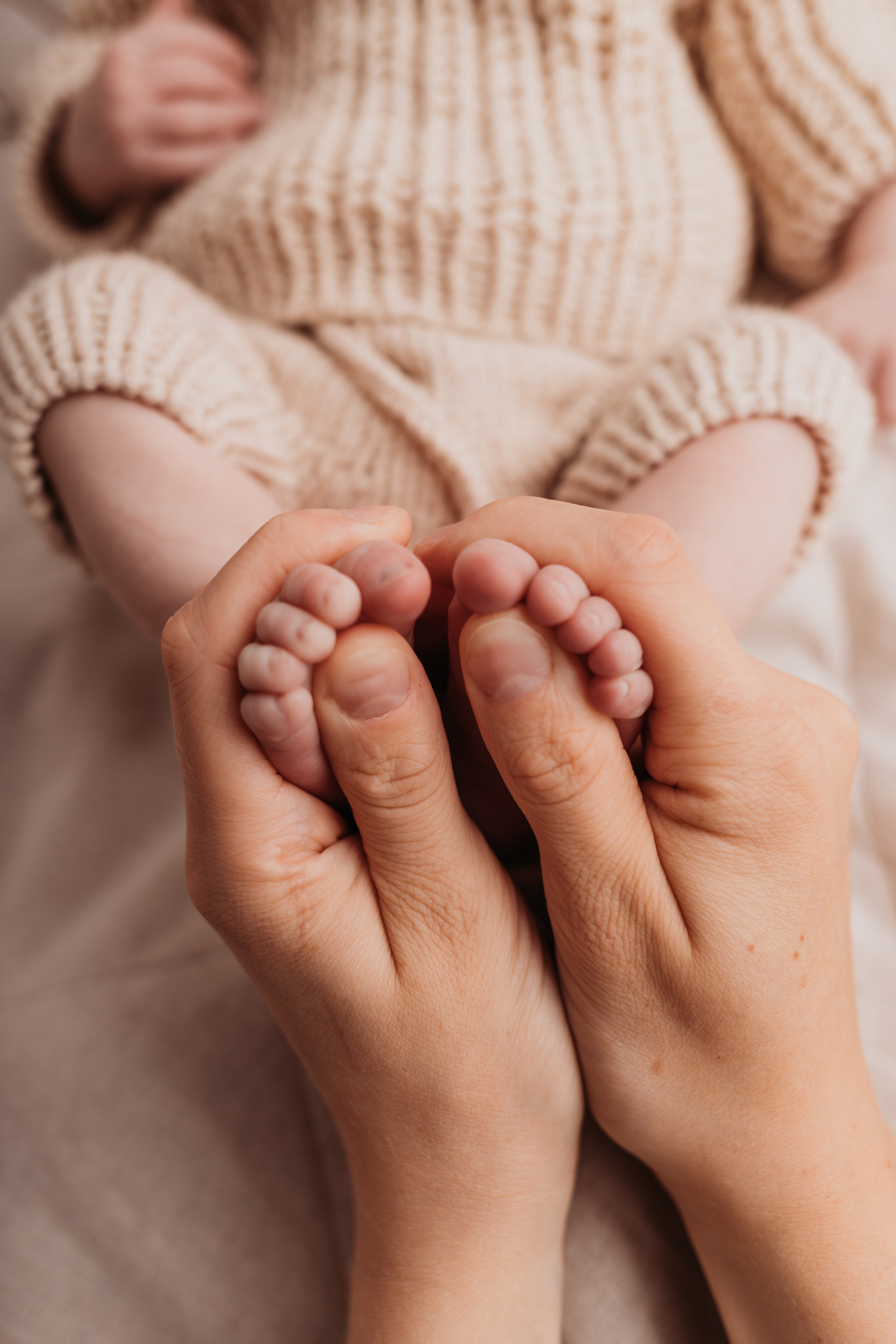 Newborn съемка в стиле Лайф. Фотограф новорожденных малышей в Омске и Омской области Эльвира Камаева