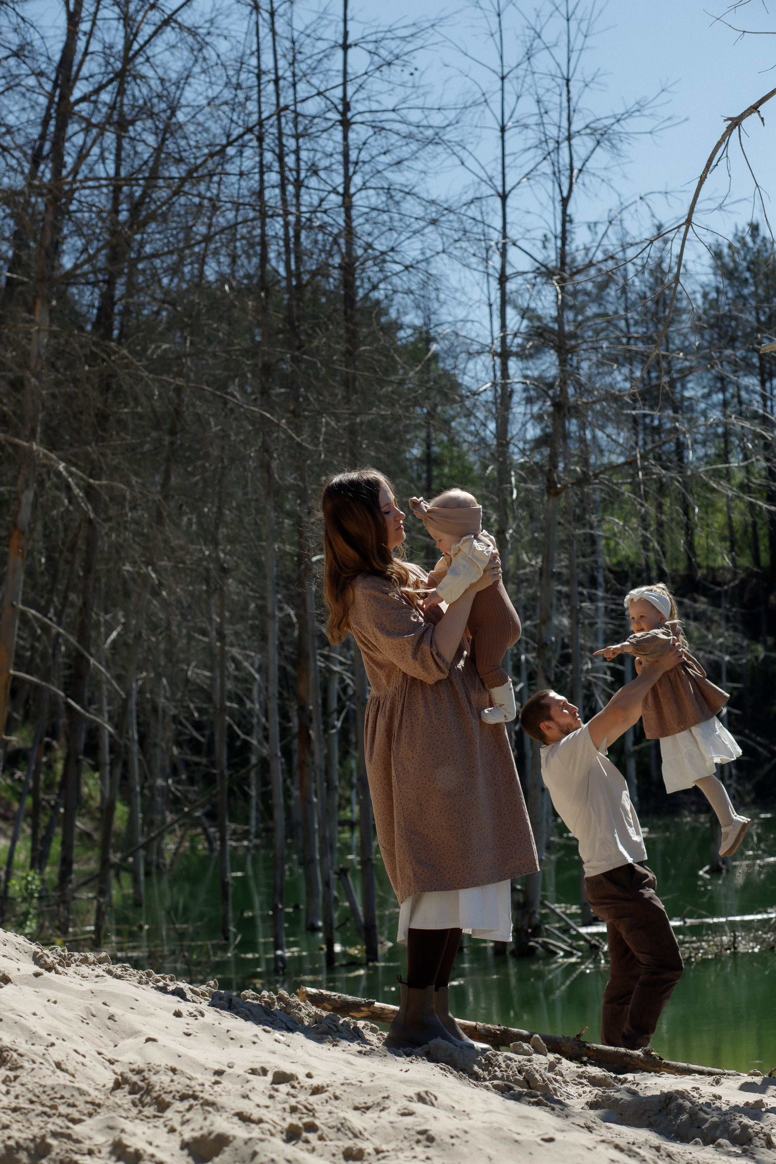 Семейная съемка на карьере. Фотограф Карпачан Анастасия