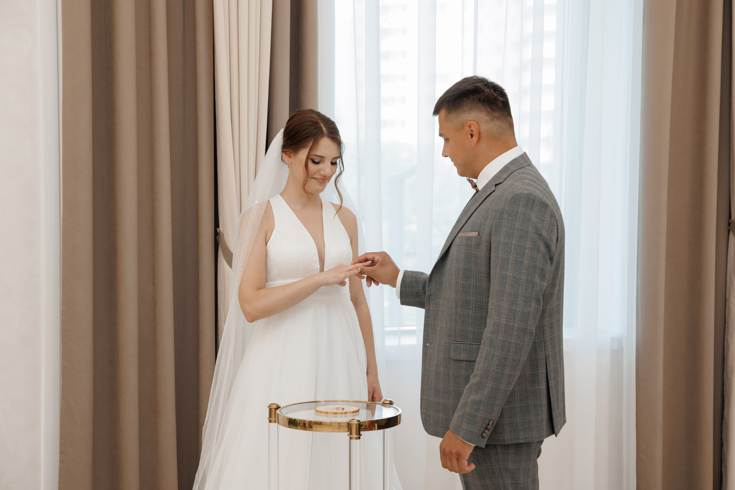 ЗАГС Бутово и Остафьево. Свадебный и репортажный фотограф (Москва, Королев и другие)