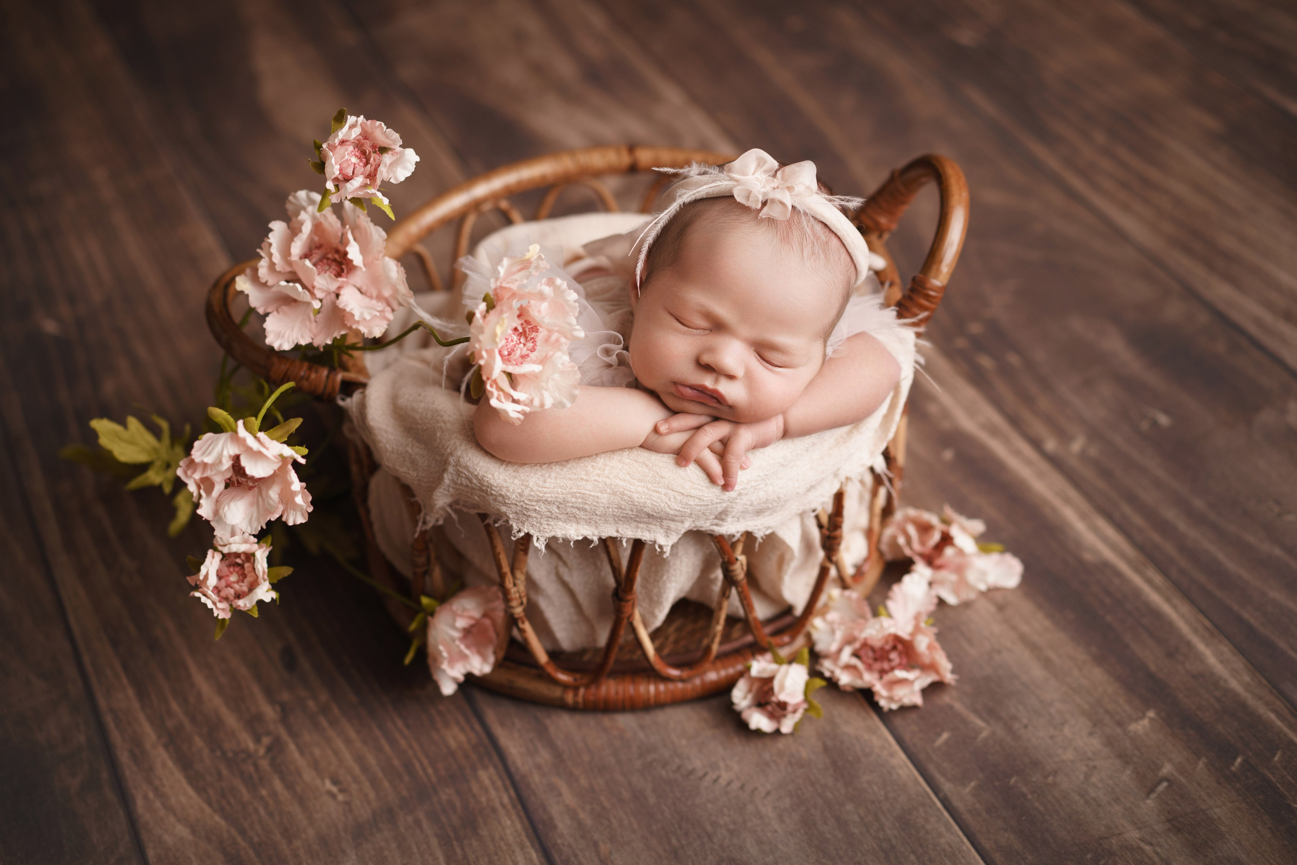 Фотосессия новорожденных | Галерея трогательных кадров малышей в стиле newborn. Фотосессия новорожденных в Москве и Московской области | Профессиональный фотограф newborn — Татьяна Иванова