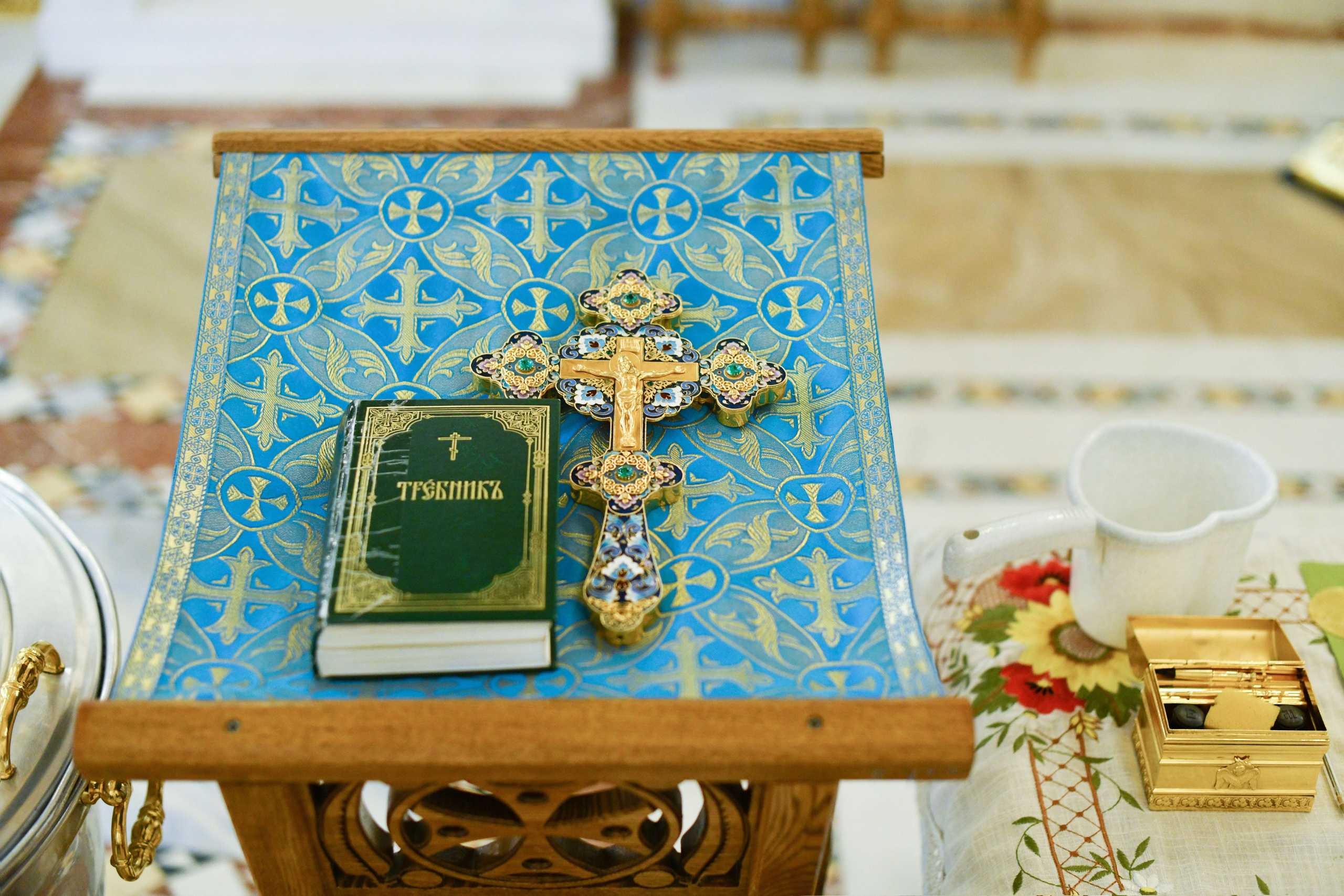 Крещение Марии. Церковь Покрова Пресвятой Богородицы в Ясенево. Свадебный и портретный фотограф в Москве Галина Борисова