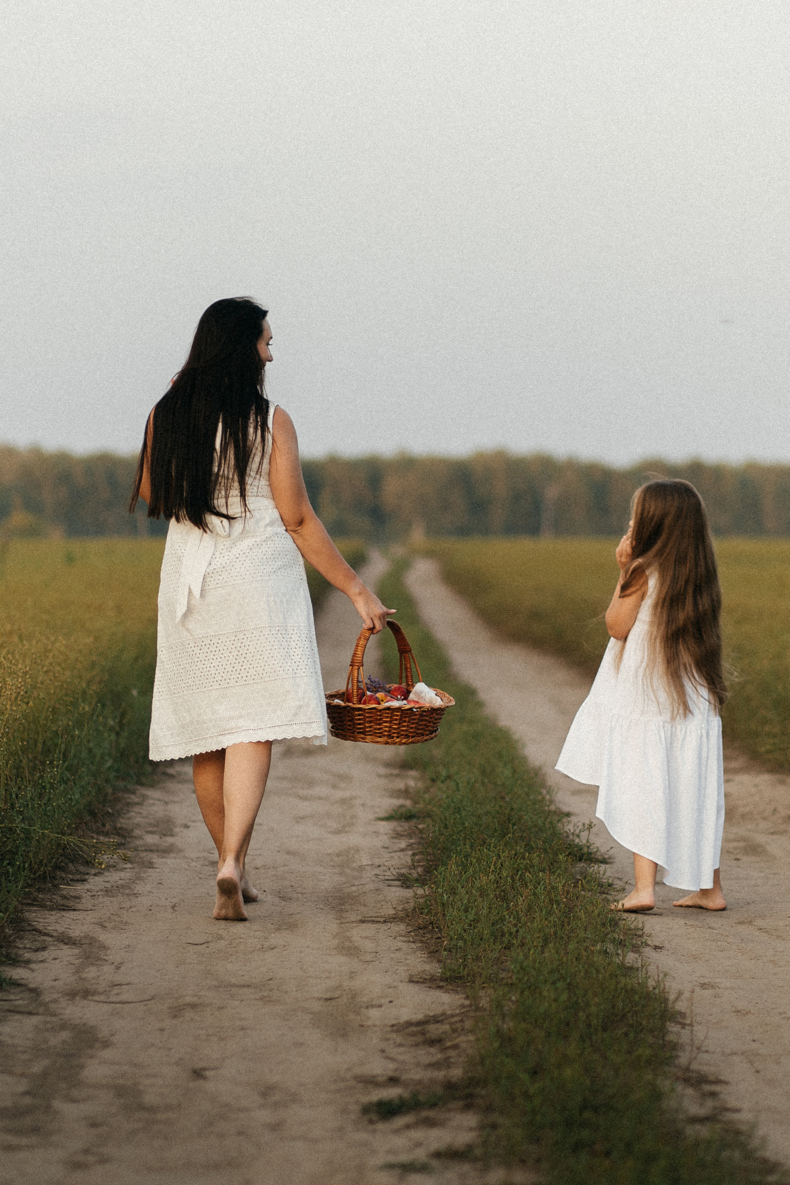 Наташа и Алина. Главная