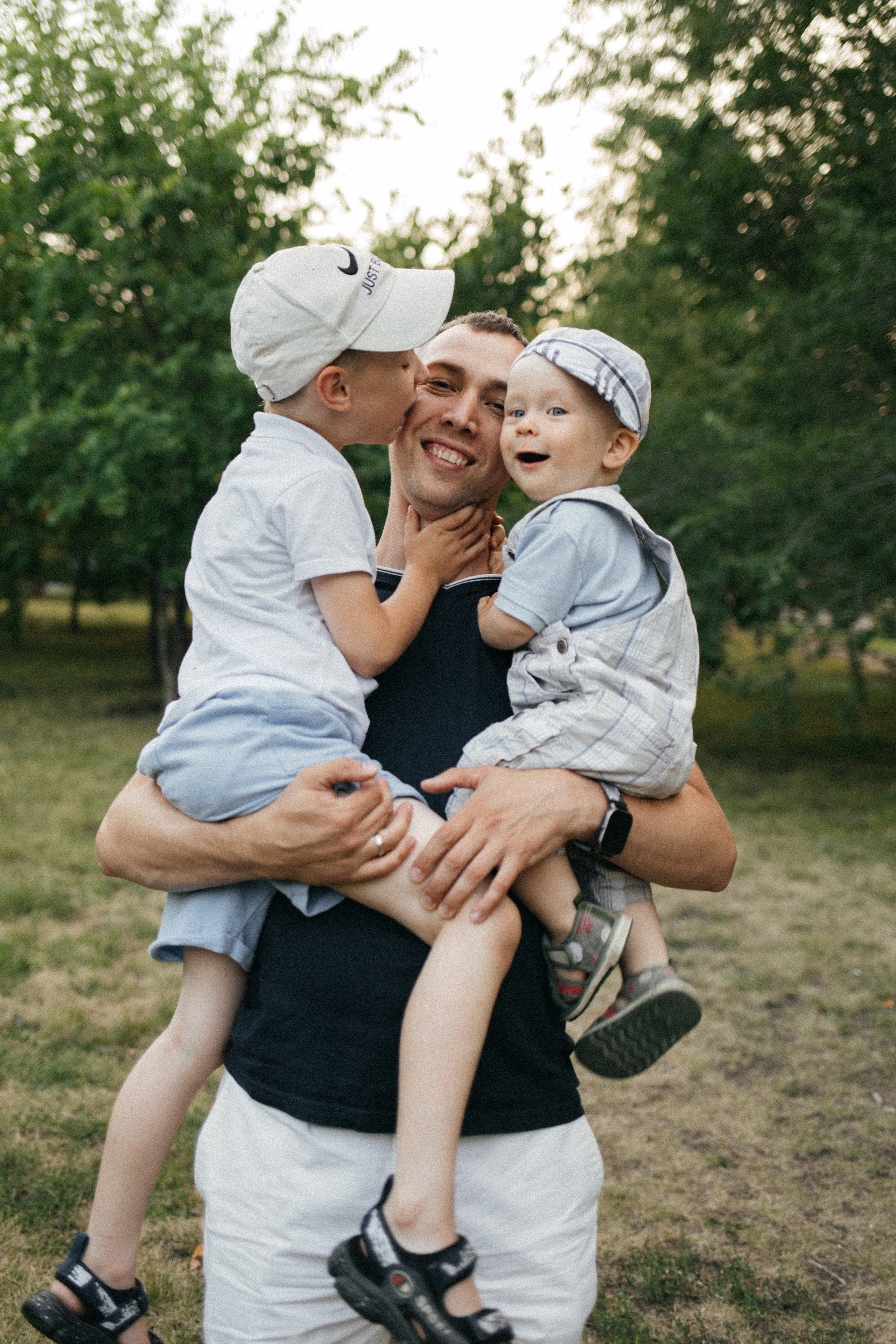 Вероника, Иван, Мишутка и Саша. Главная