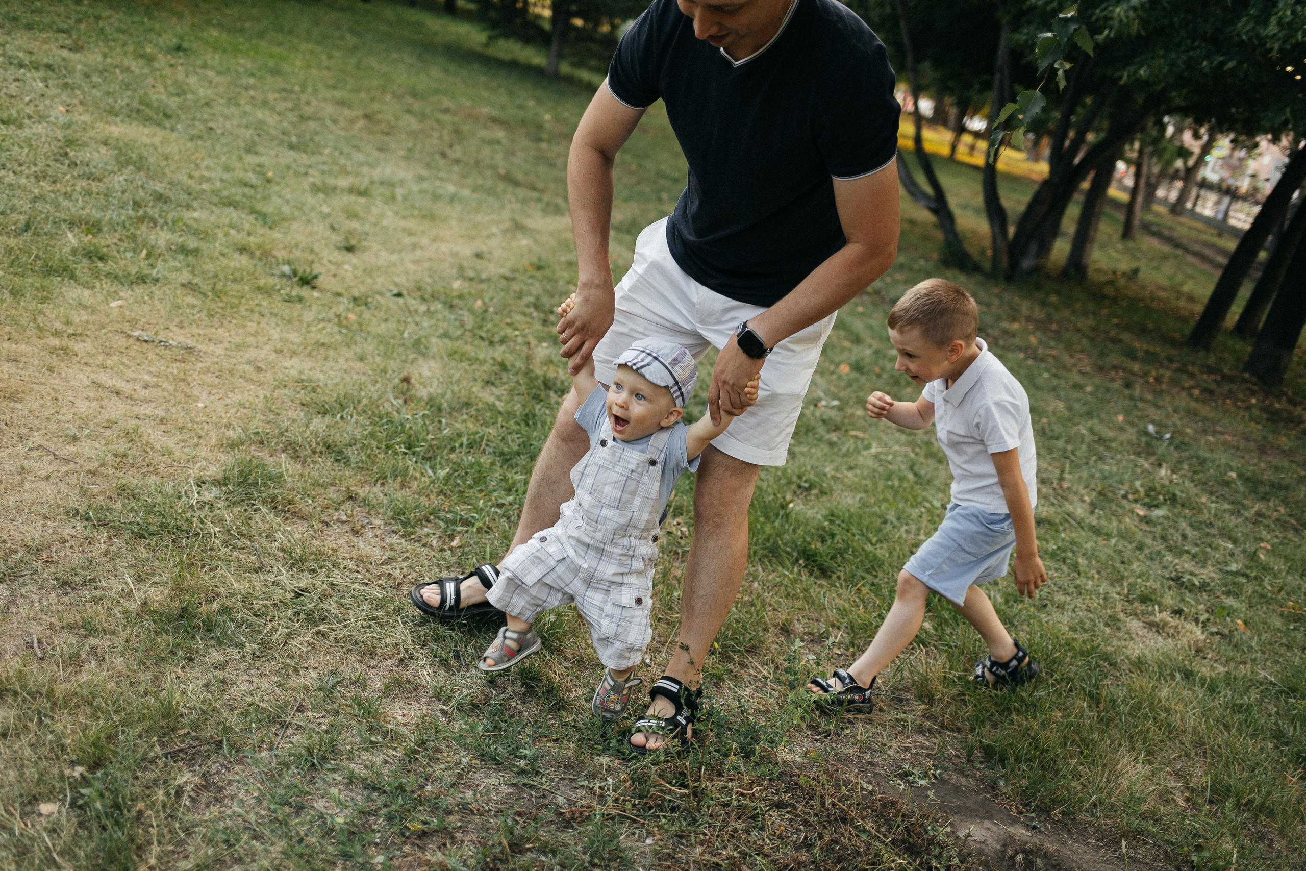 Вероника, Иван, Мишутка и Саша. Главная