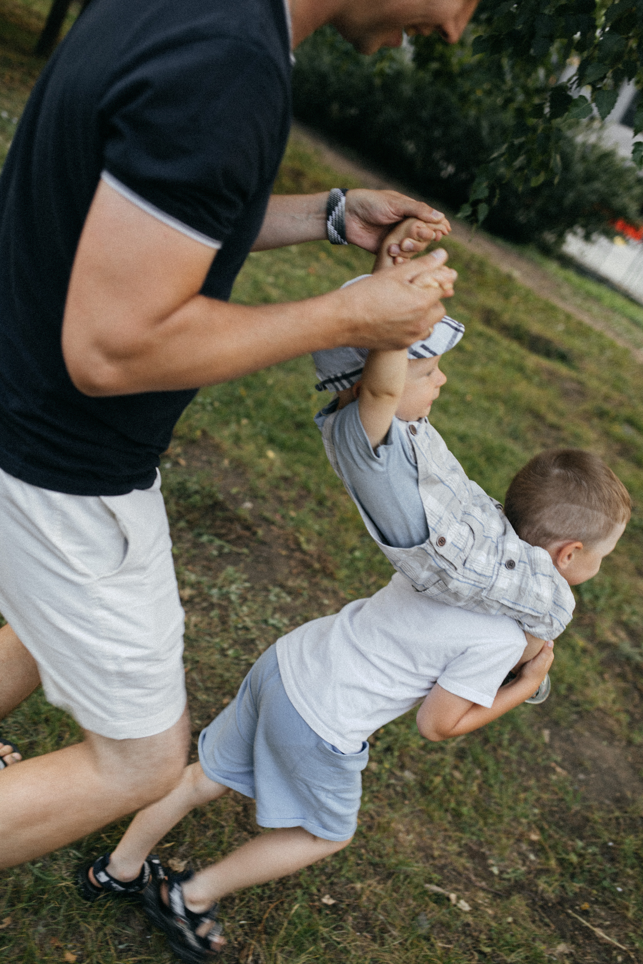 Семейная фотосессия в парке. Главная