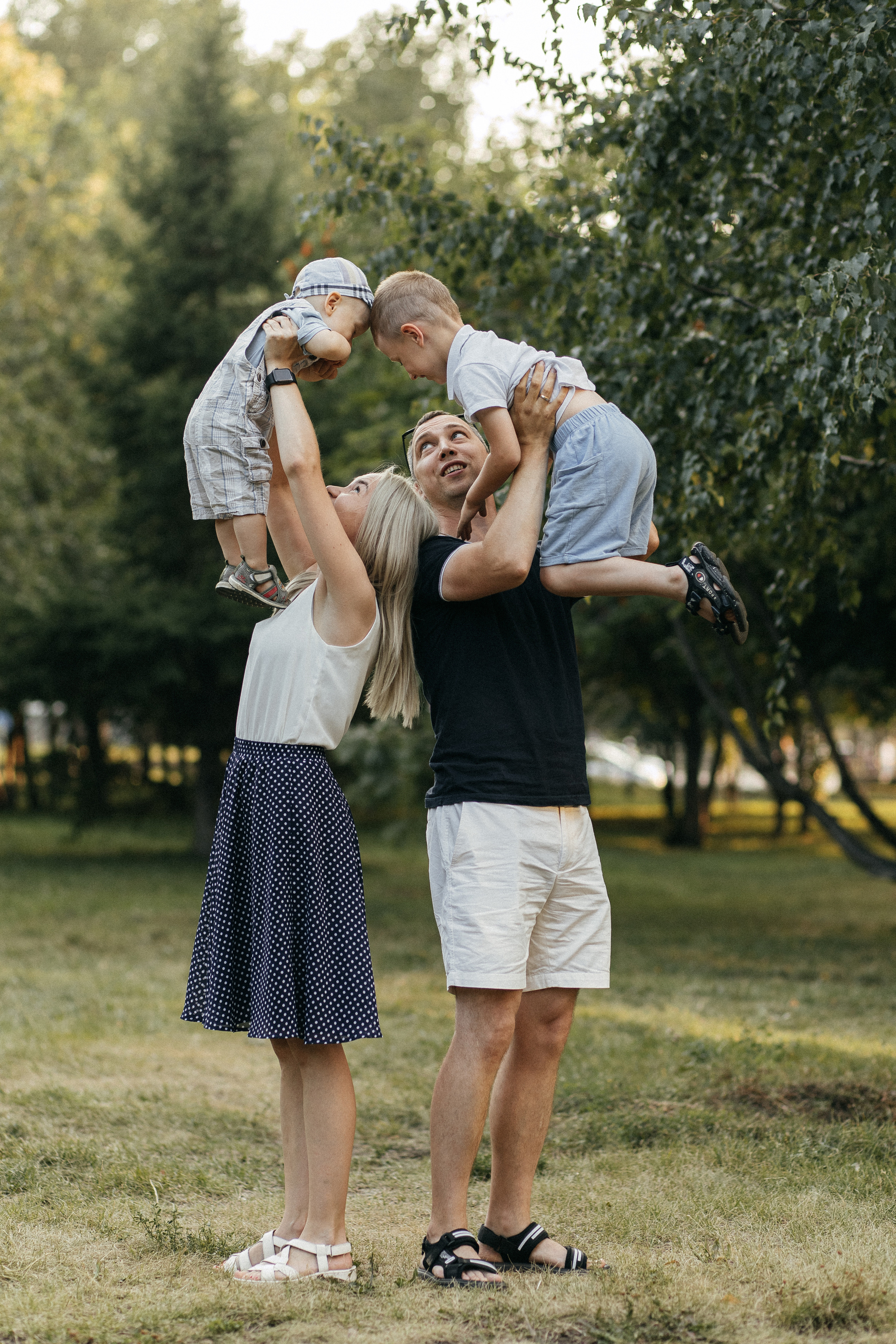 Вероника, Иван, Мишутка и Саша. Главная