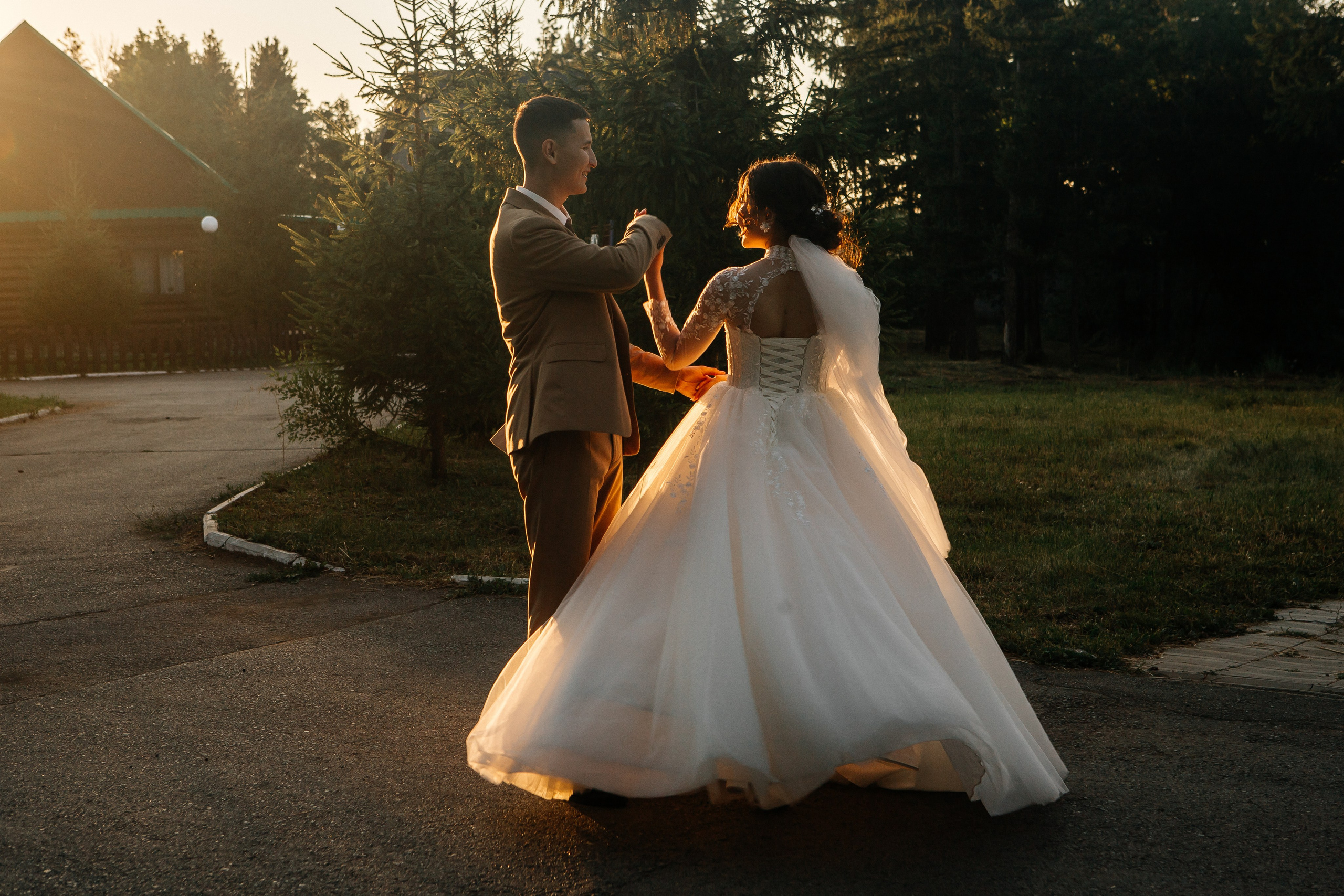 Свадьба в Динопарке. Свадебный фотограф Виктория Чуйко Магнитогорск. Визуал для бизнеса