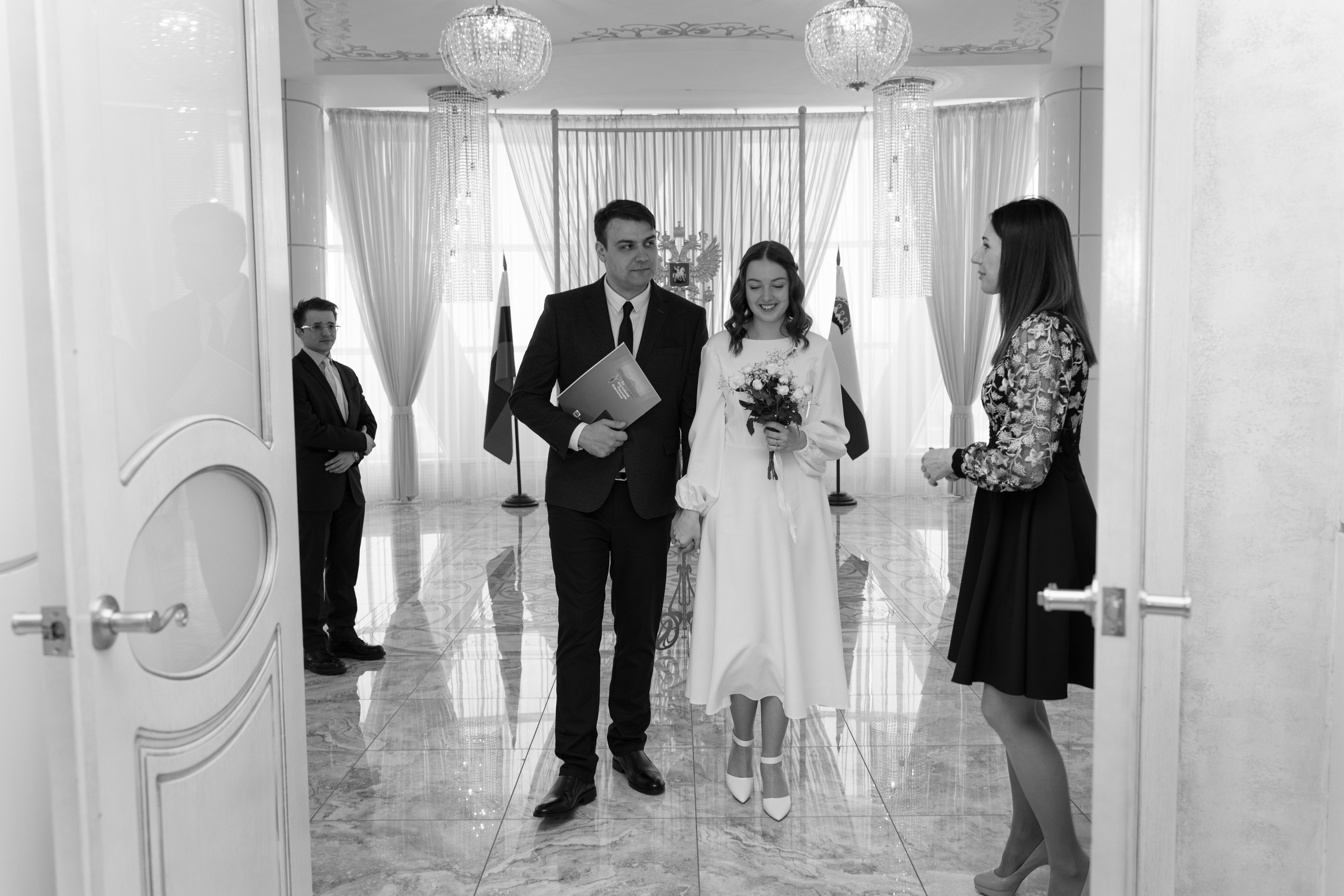 Альбом-портфолио свадебных снимков. Фотограф Ди Садчиков