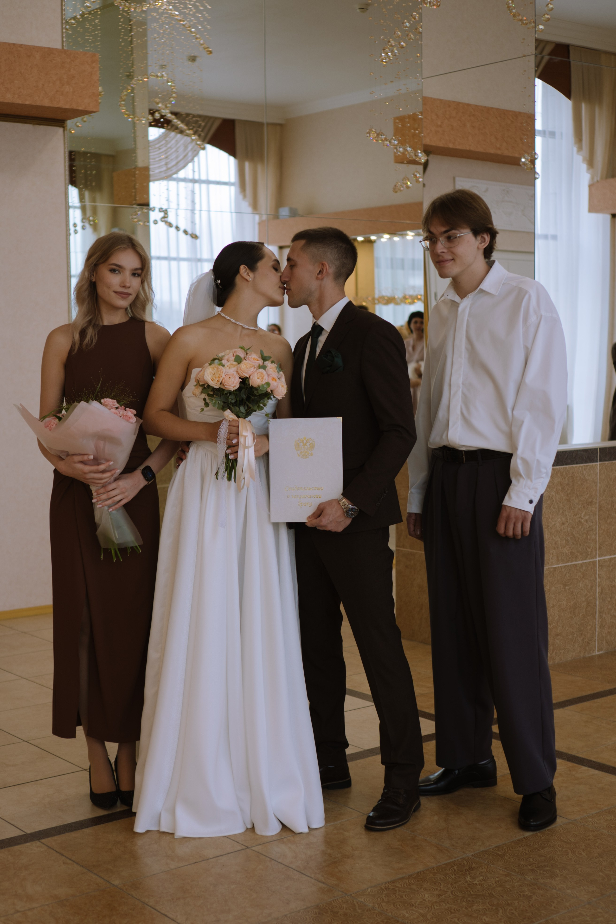РЕПОРТАЖНАЯ СЬЕМКА В ЗАГСЕ. Профессиональный фотограф, Санкт-Петербург — Виктория Богомолова