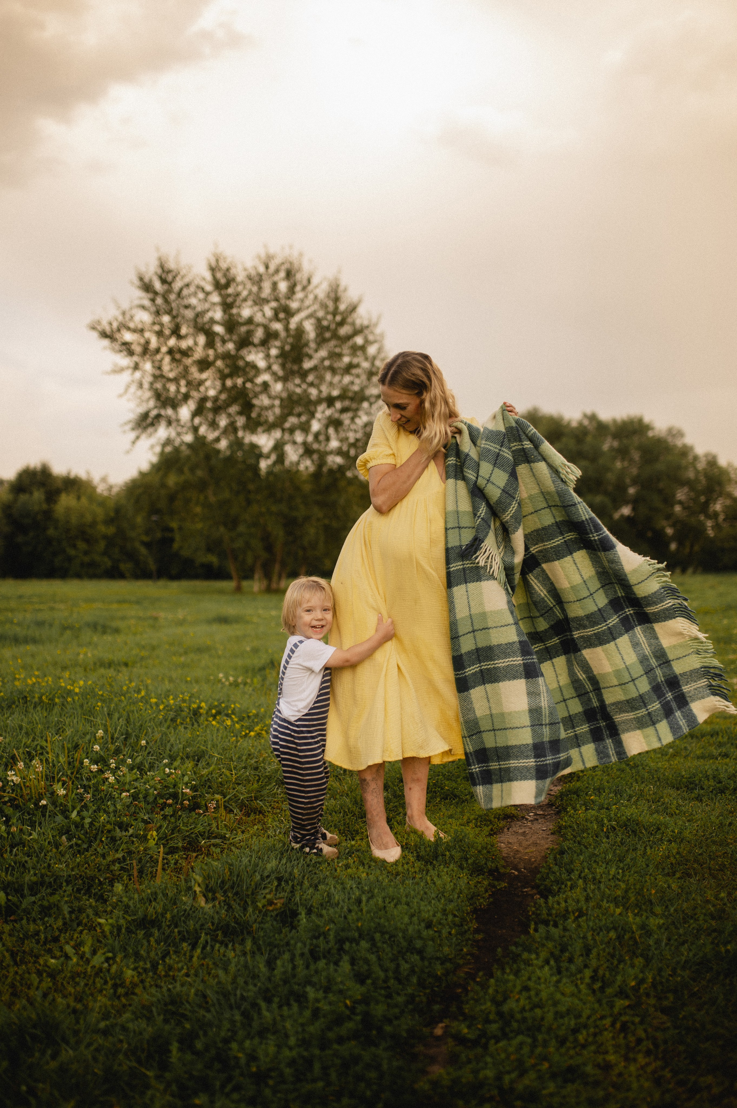 Фотосессия беременности мама и сын. Семейная фотосессия Бутово Москва фотограф Алина Морщагина