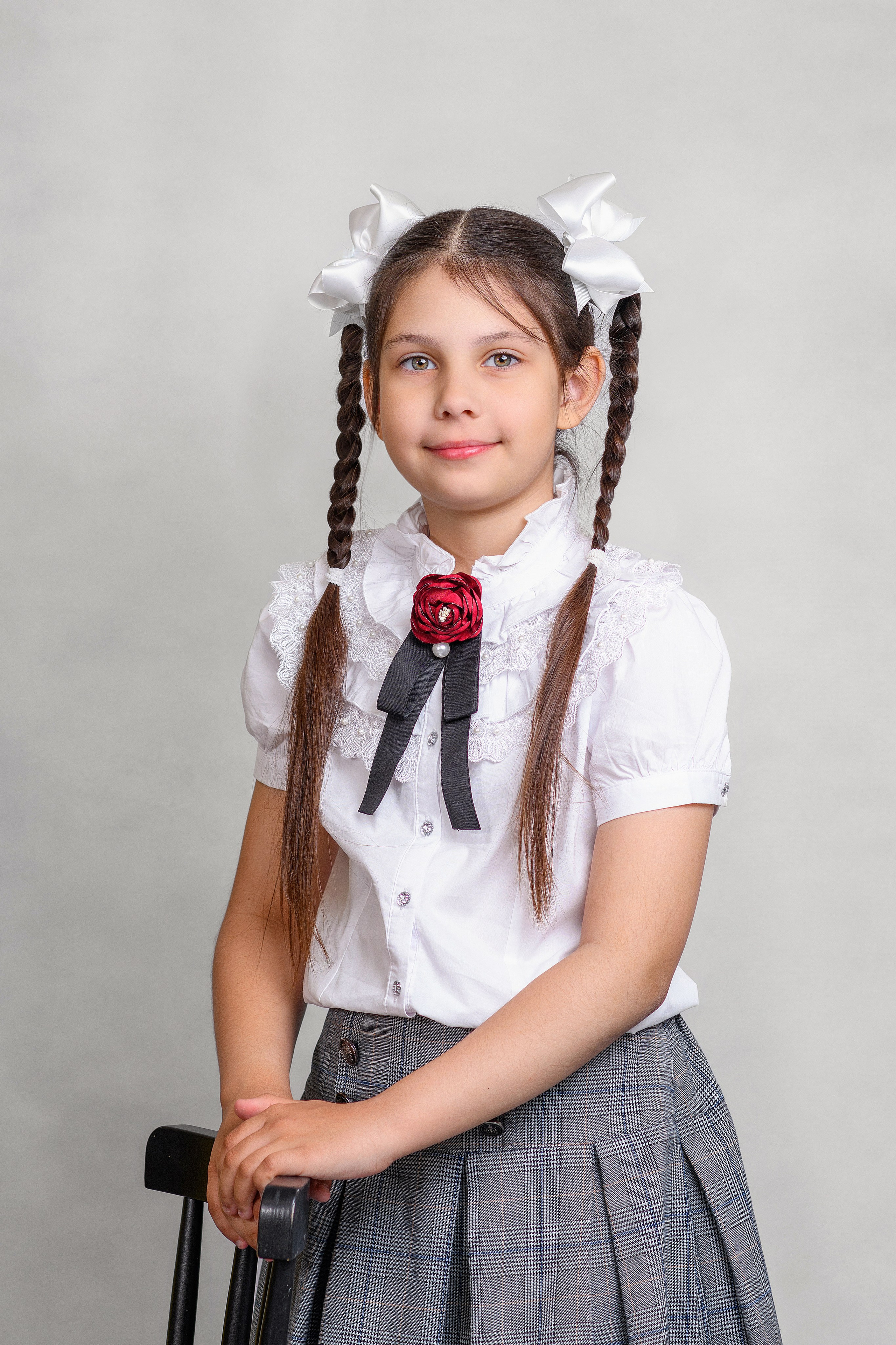 Начальная школа. Портреты на фоне. Первенцева Елена. Школьный фотограф в Москве и МО