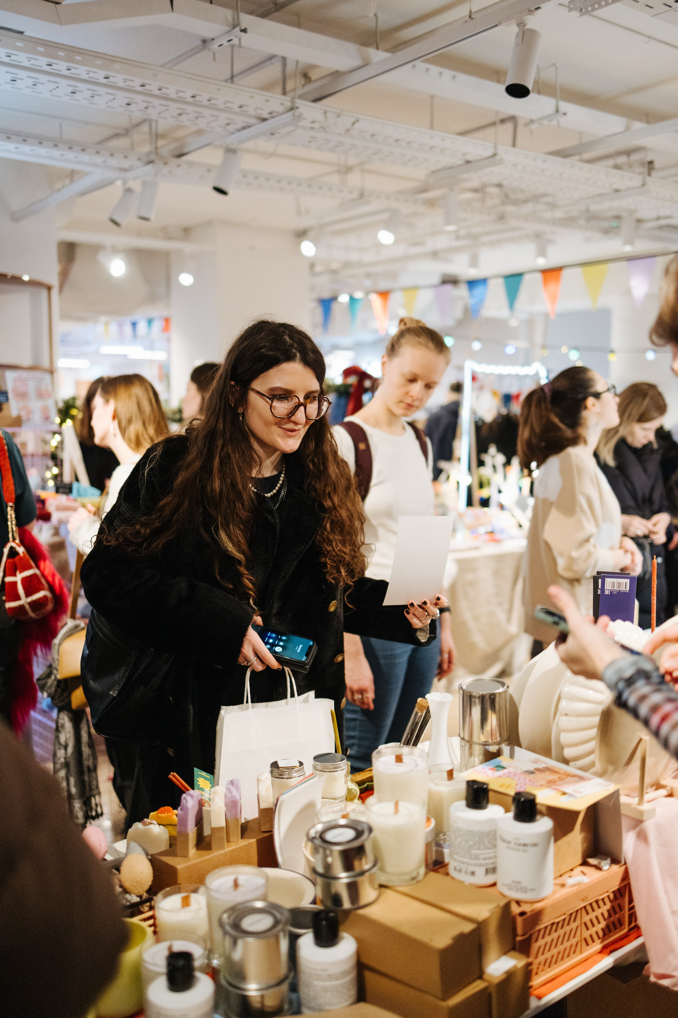 23–24 декабря 2023 в «Три вокзала. Депо» / День 2 / фото Валерий Белобеев. Фотоотчеты «Ламбада-маркета»