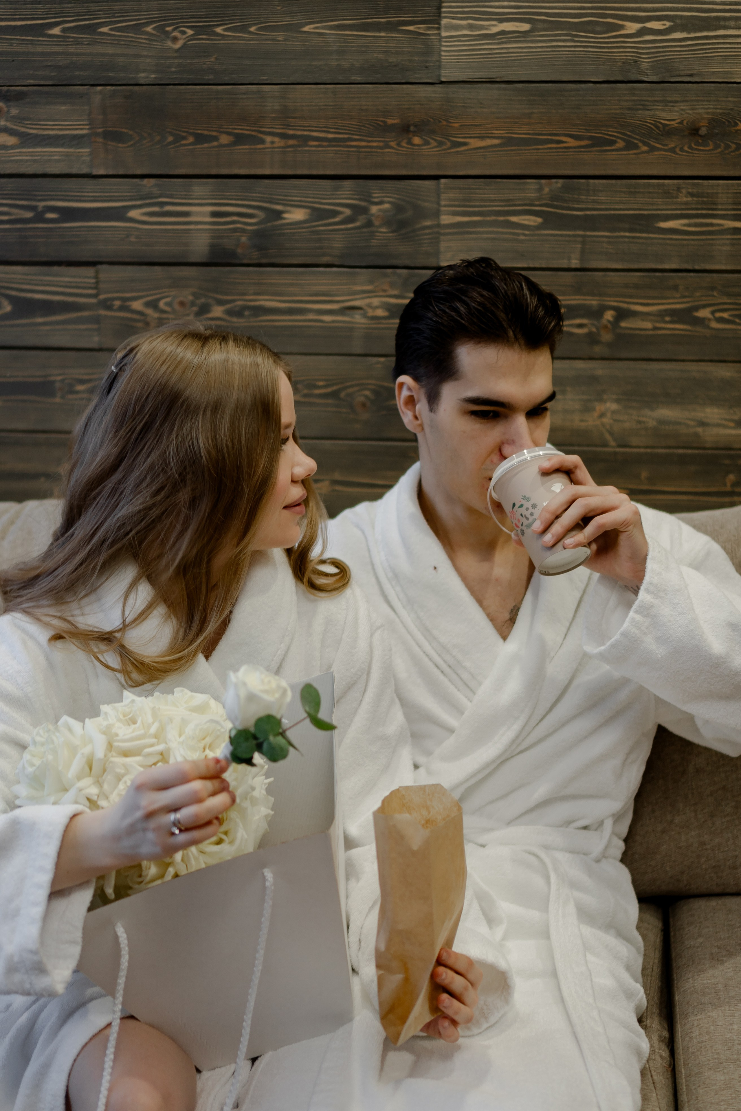 СВАДЕБНАЯ СЬЕМКА СБОРОВ В ОТЕЛЕ И ВЫЕЗД НА ЦЕРЕМОНИЮ (СНЯТО В СИБИРЕ В НИЖНЕВАРТОВСКЕ). Профессиональный фотограф, Санкт-Петербург — Виктория Богомолова