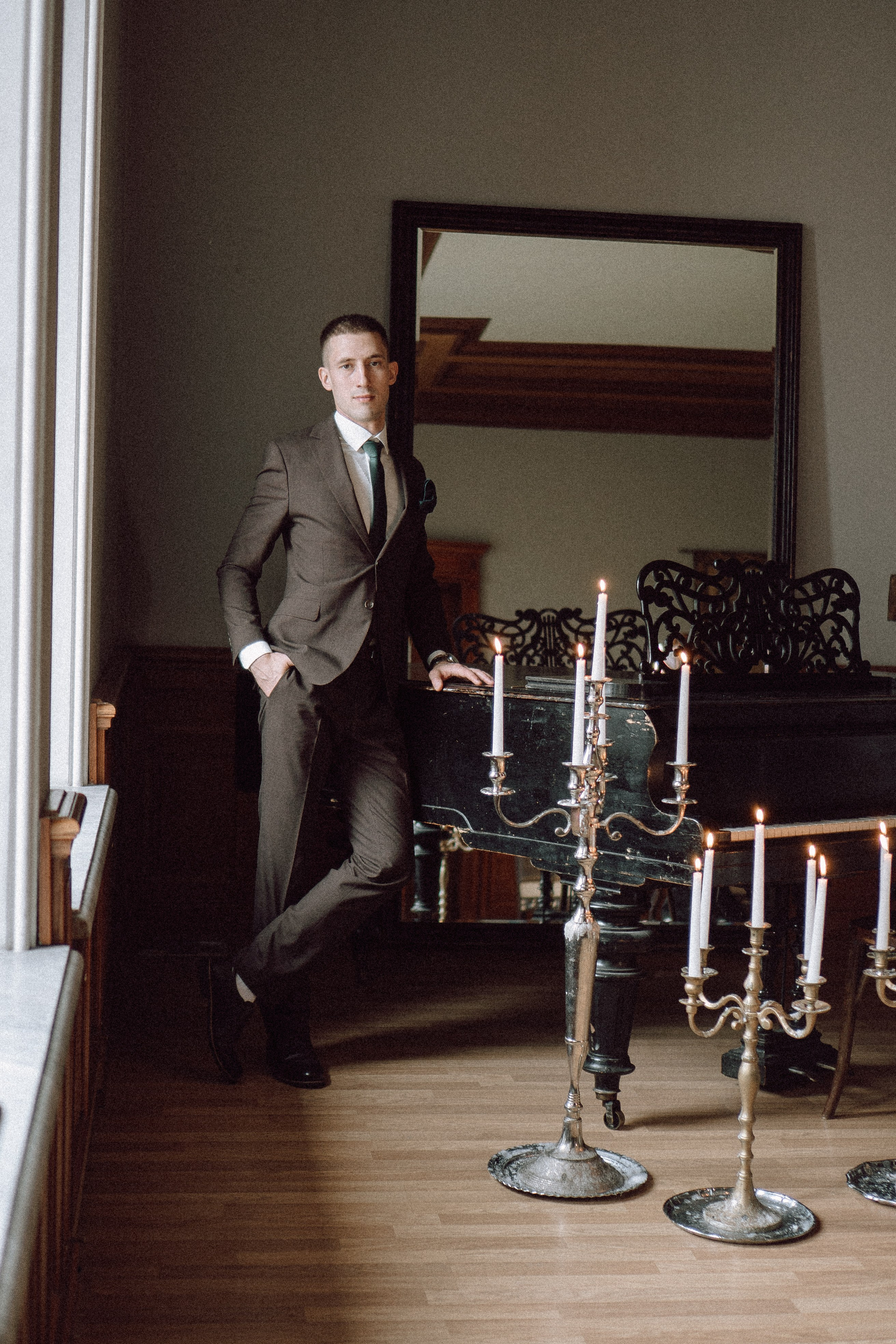 СВАДЕБНАЯ ПРОГУЛКА В САНТК-ПЕТЕРБУРГЕ (ИСАКИЕВСКИЙ СОБОР, ЗИМНЯЯ КАНАВКА, ЭРМИТАЖ И БОЛЬШАЯ МОРСКАЯ УЛИЦА). Профессиональный фотограф, Санкт-Петербург — Виктория Богомолова