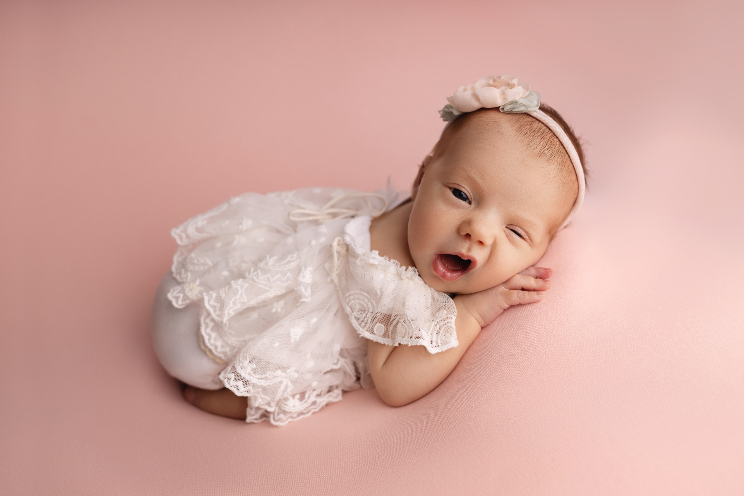 Фотограф новорожденных малышей в Омске и Омской области Эльвира Камаева