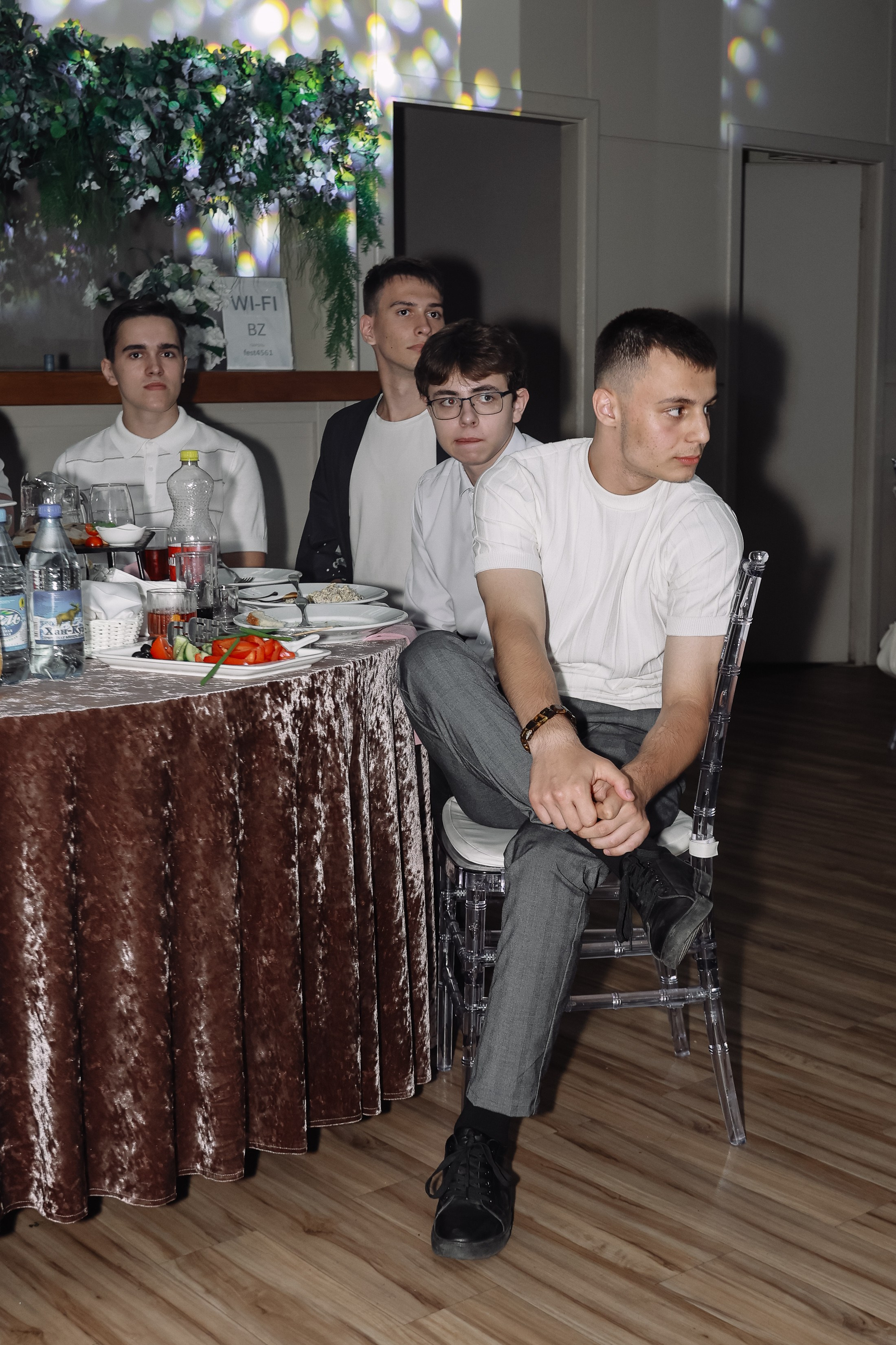 Выпускной 210 школа _ вечеринка. Фотограф Юлия Мальцева