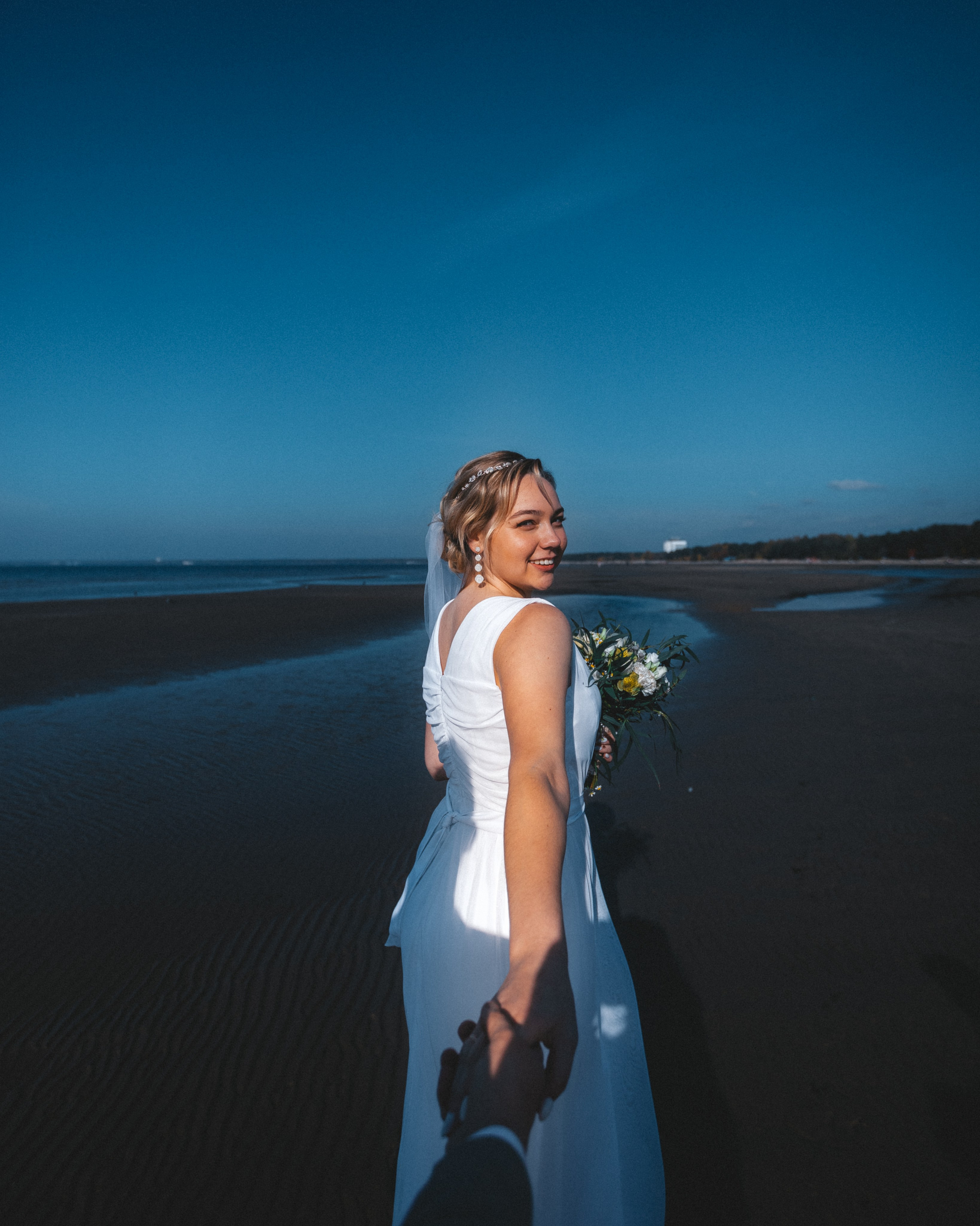 Соня и Влад. Свадьба в Сестрорецке, прогулка по Финскому заливу. Свадебный и семейный фотограф в Санкт-Петербурге и Сестрорецке