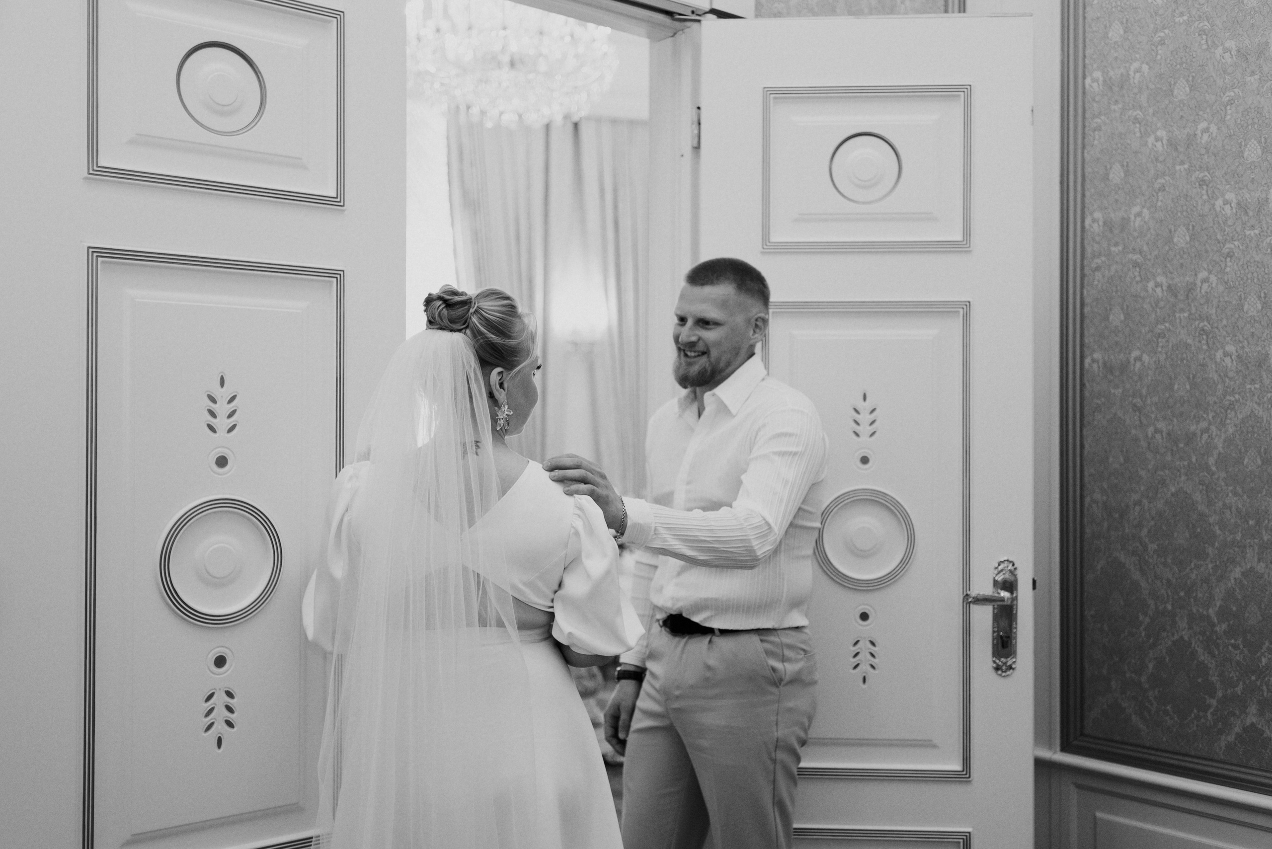 Свадебная фотосессия тюмень мост влюбленных. Фотограф Дарья Мустафина, Тюмень