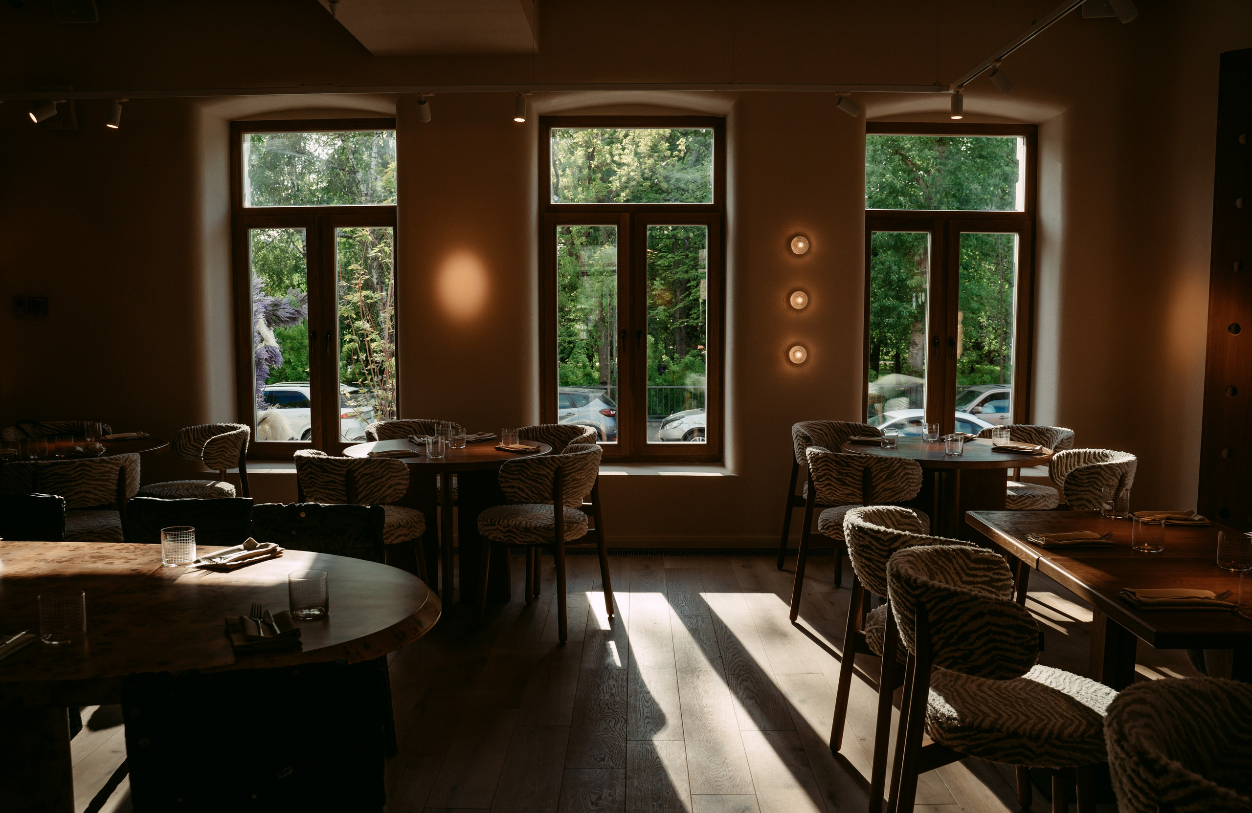 Хорошая девочка / Открытие ресторана в Казани. Саша Копылов, фотограф в Казани