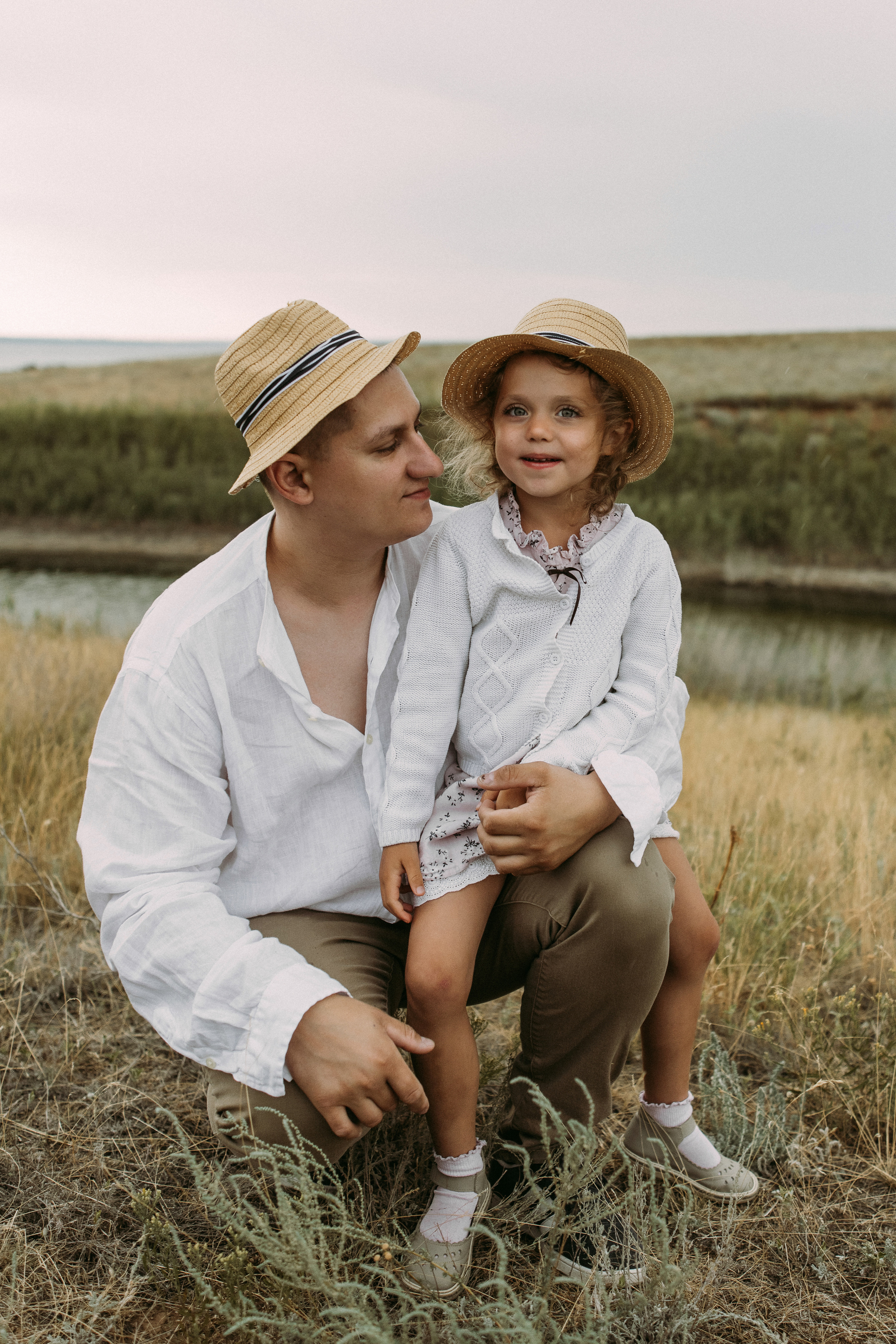 Паша, Алеся, Света и Вера. Семейный фотограф и детский фотограф в Волгограде Алеся Бутакова — дет