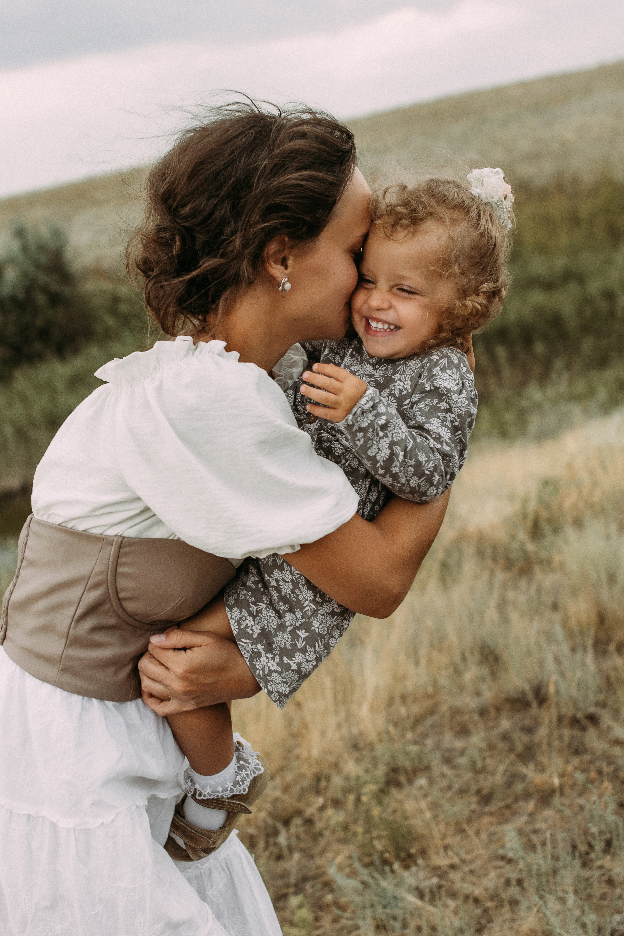 Паша, Алеся, Света и Вера. Семейный фотограф и детский фотограф в Волгограде Алеся Бутакова — дет