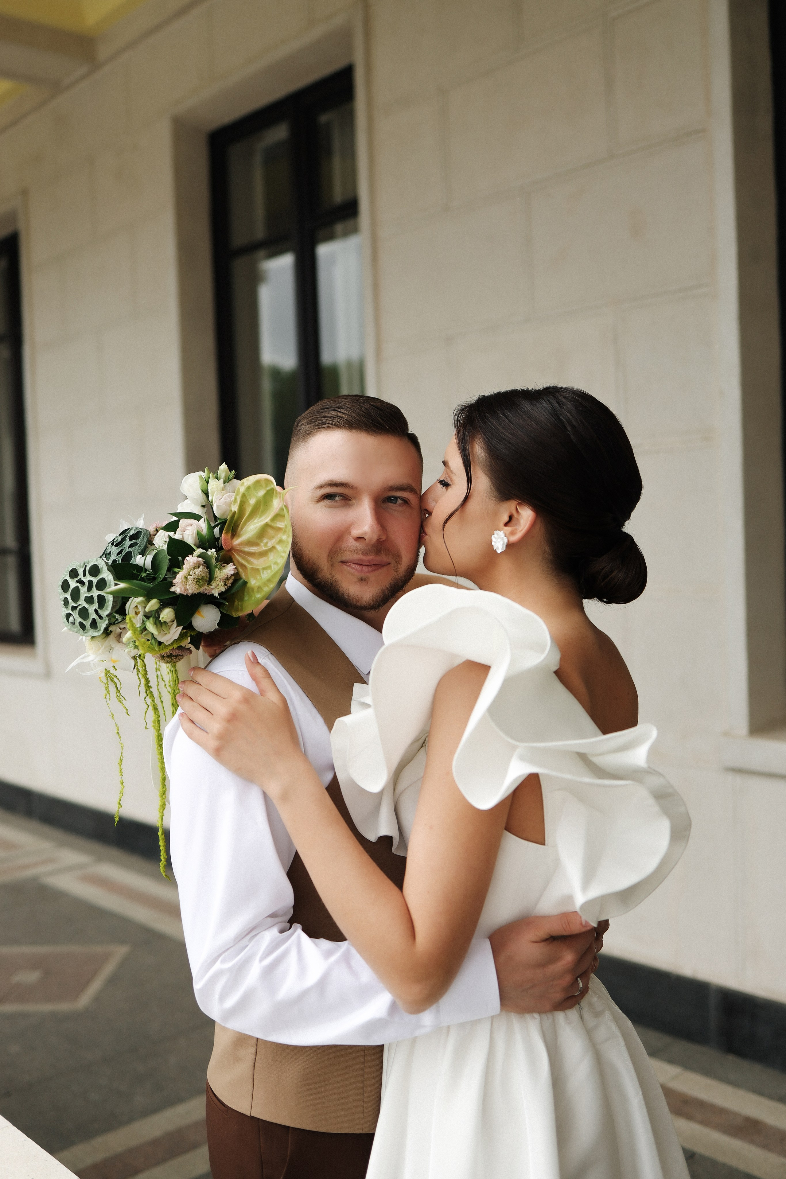 Е. +  П. С утренних сборов и до торта. Семейный и lovestory фотограф в Москве Светлана Коняхина