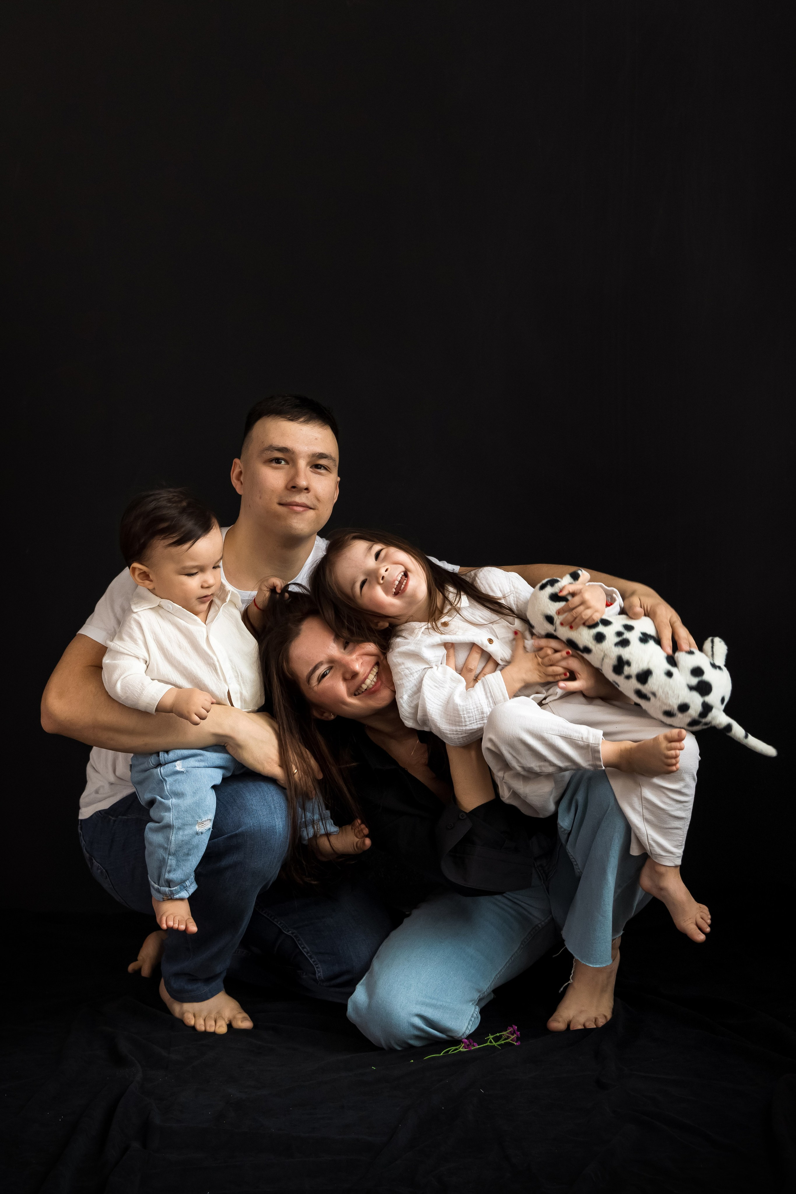 Луиза с семьёй. Свадебный и семейный фотограф в Каспийске Алёна Нурмагомедова