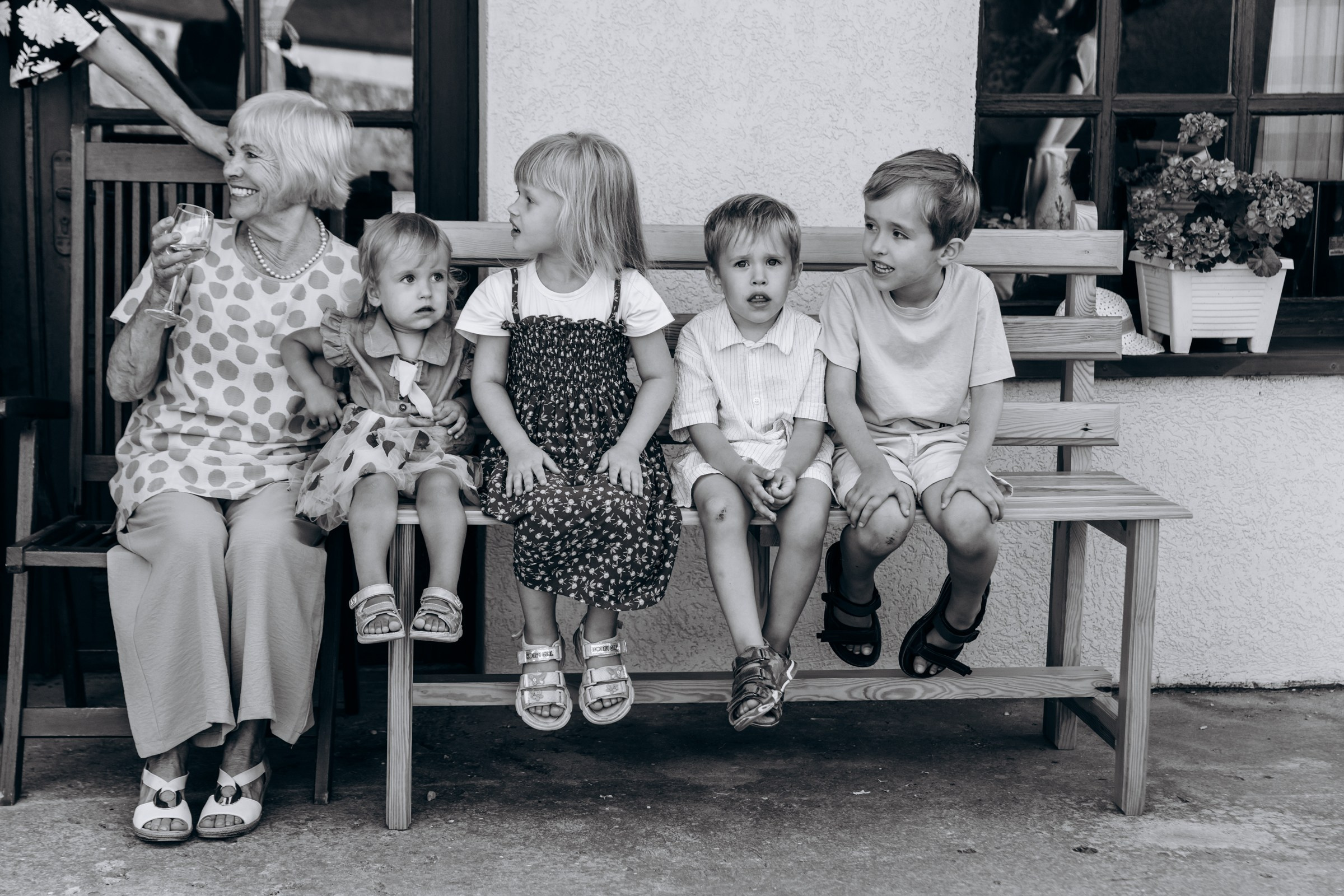 Дети и семьи. На моих фотографиях дети всегда улыбаются и смеются по-настоящему. Я знаю что для этого нужно. Применяю секретный секрет). Фотограф в Крыму — Федор зайцев. Свадебная, семейная и портретная съёмка. Фотографии для контента, для бизнеса. Корпоративная съёмка