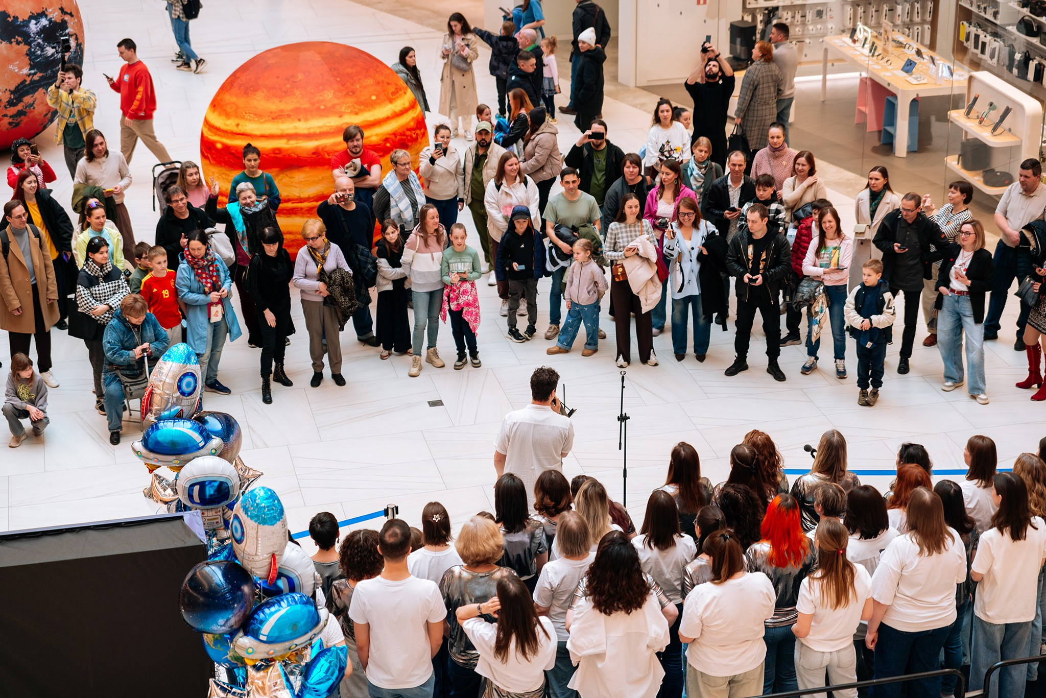 Нескучный хор ТРЦ «Голливуд». Апрель 26. Репортажный фотограф в Санкт-Петербурге Анастасия Клёпова