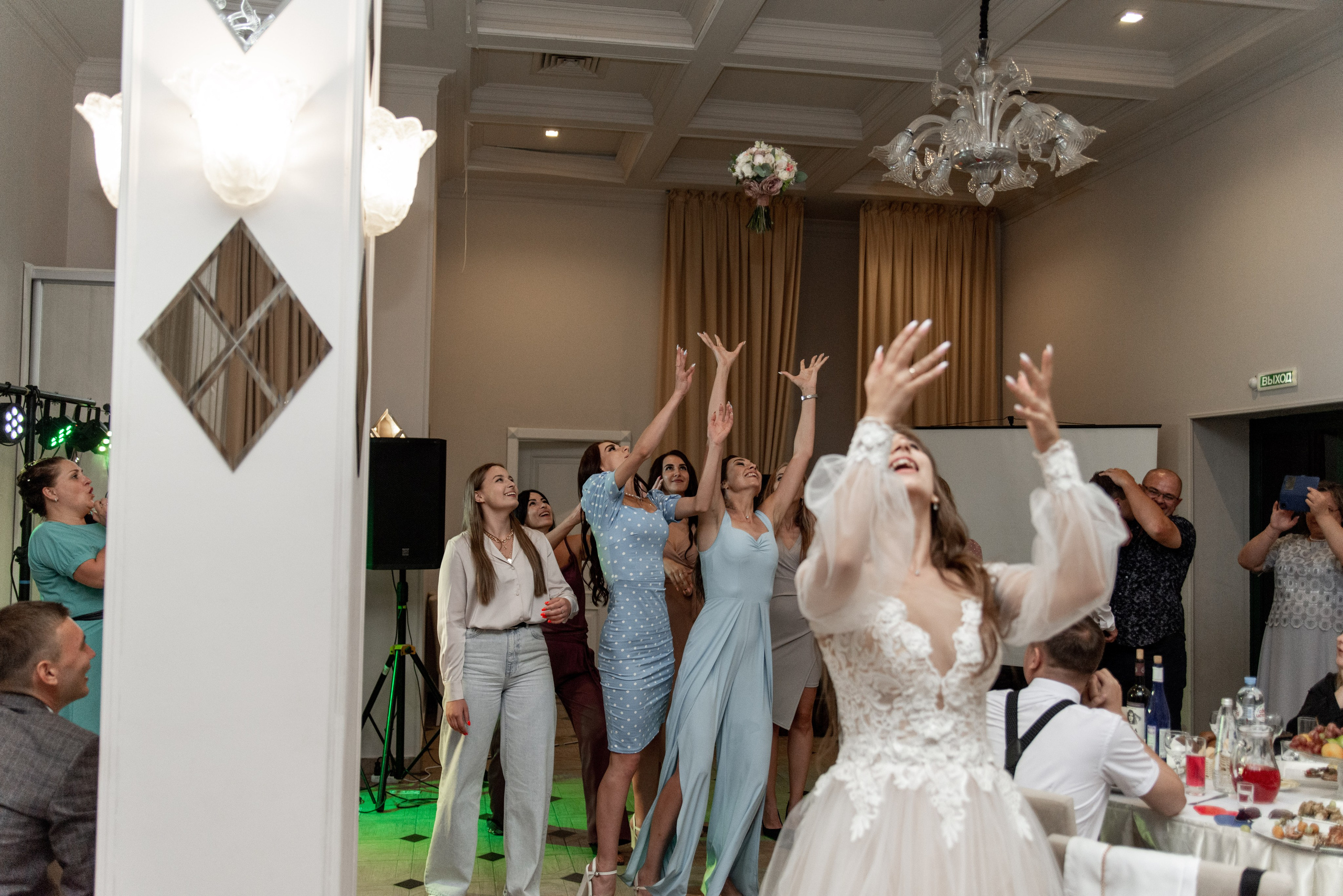 Свадебный репортаж. Меня зовут Александр Литвинчук и я свадебный фотограф в Саратове