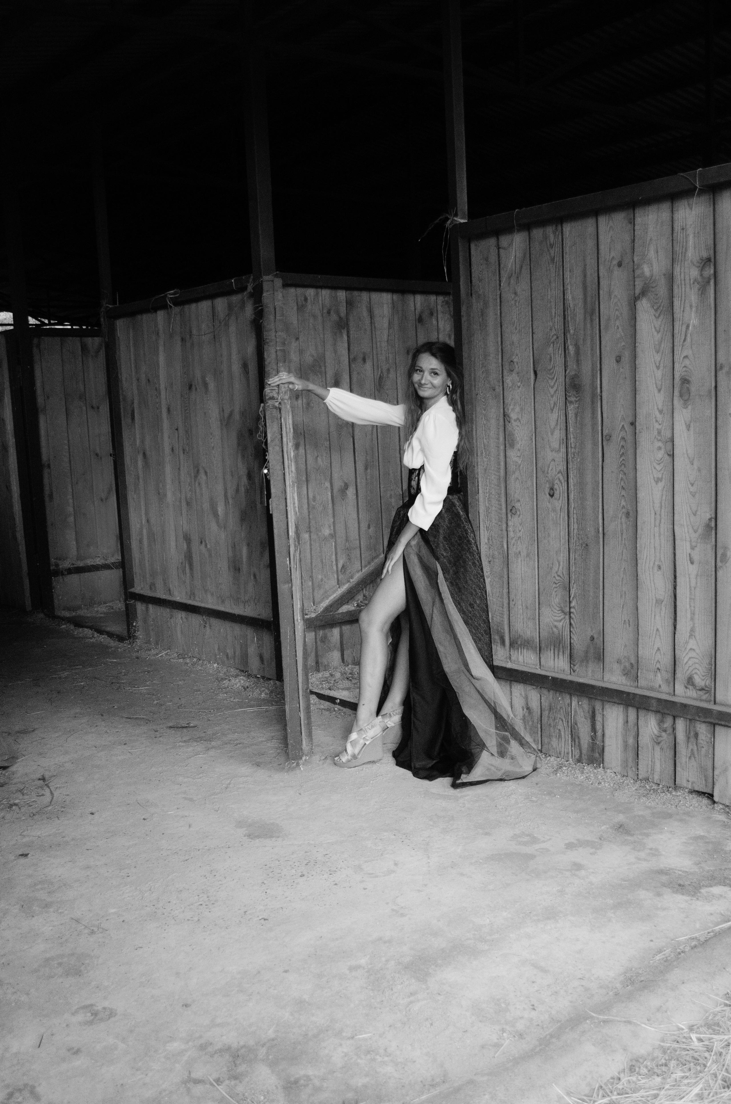Галина. На конюшне. Портретный фотограф в Краснодаре Юлия Кудряшова