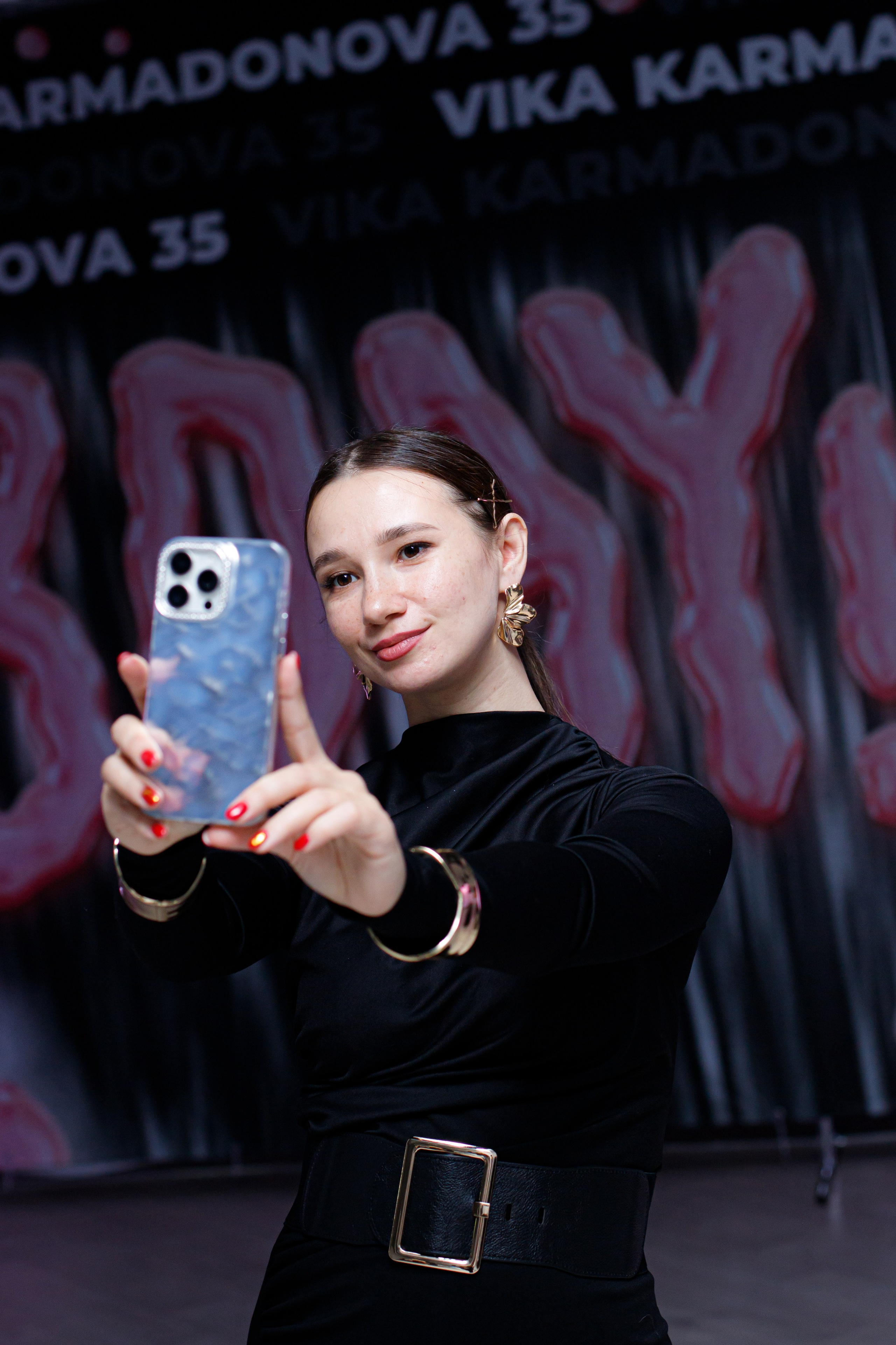 VIKA KARMADONOVA. Photokarish