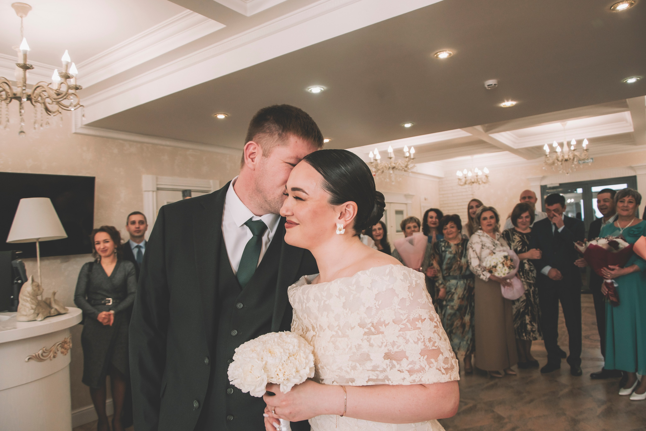 26.04.2025 (Фотосессия, роспись в Онии + фото с банкета). Семейный и свадебный фотограф Губкинский и Ставрополь