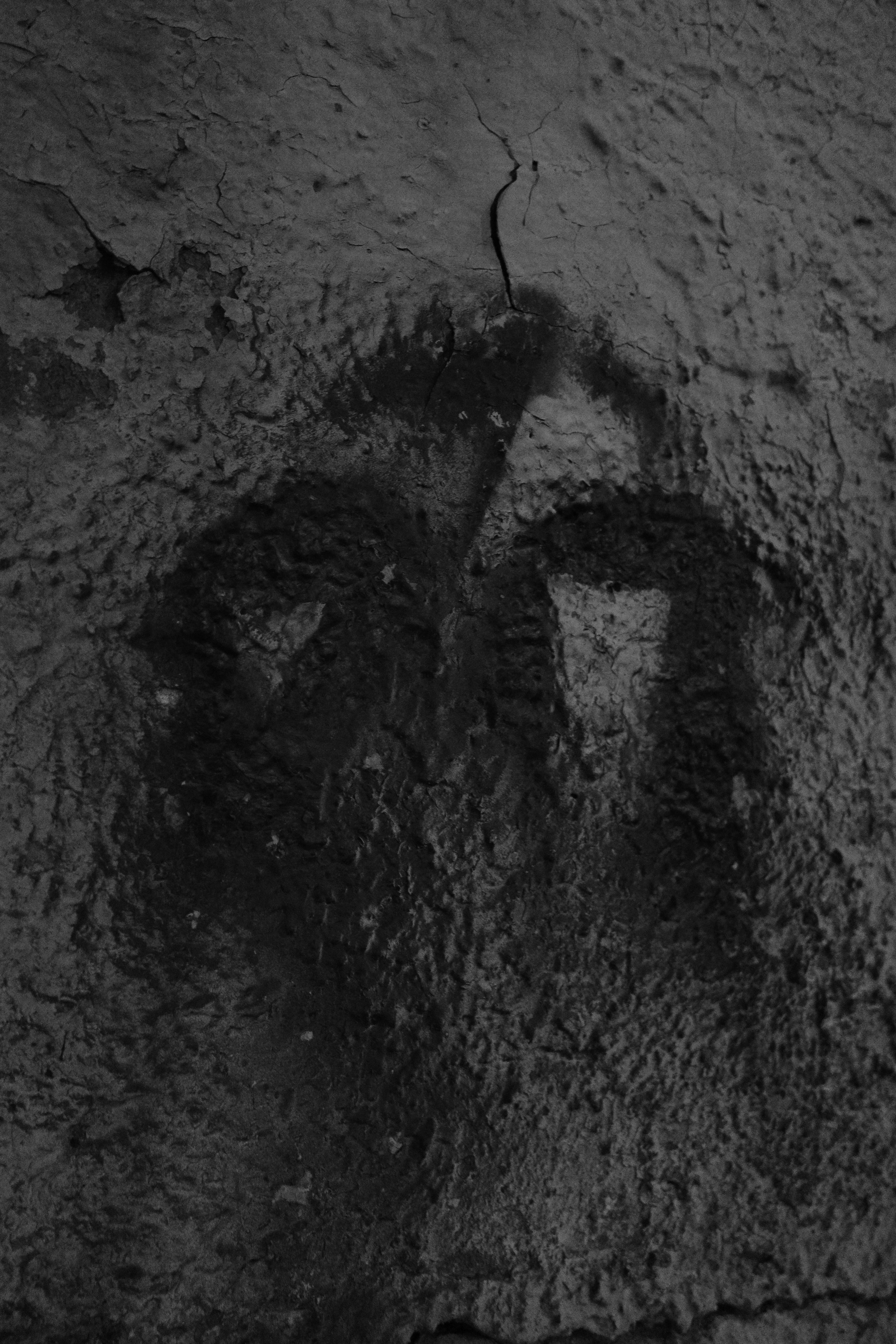 Чёрно-белые фото теней и духов вечернего города 👻. Миша Печёнкин | фотография